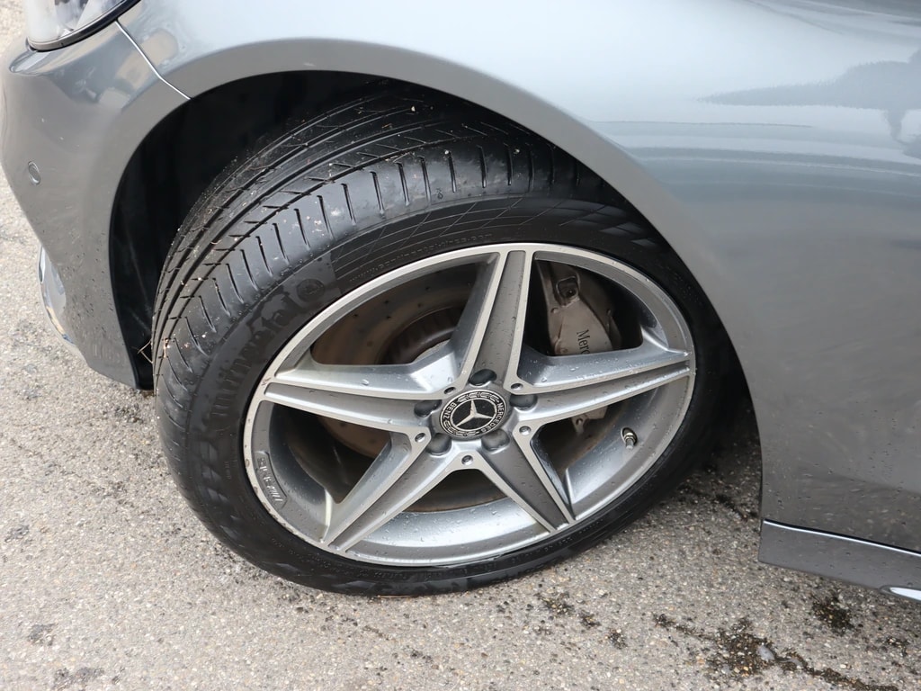MERCEDES-BENZ C 300 BlueTEC Hybrid AMG Line 7G-Tronic ** Voll-Leder Ausstattung ** LED Xenon ** Gr-Navi ** Sitzheizung ** Ab MFK **-image-11