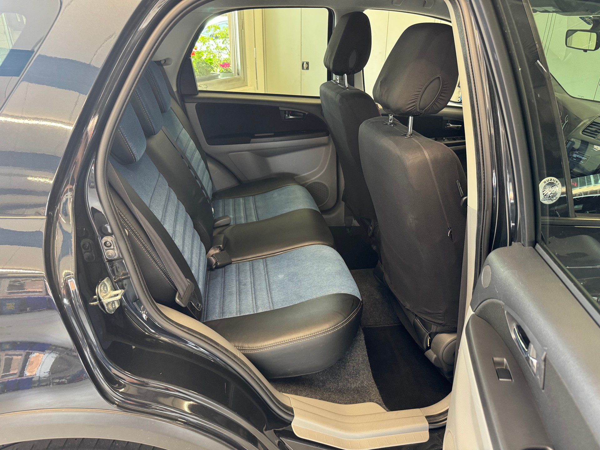 SUZUKI SX4 2.0 TD GL Top Indigo 4WD-image-9