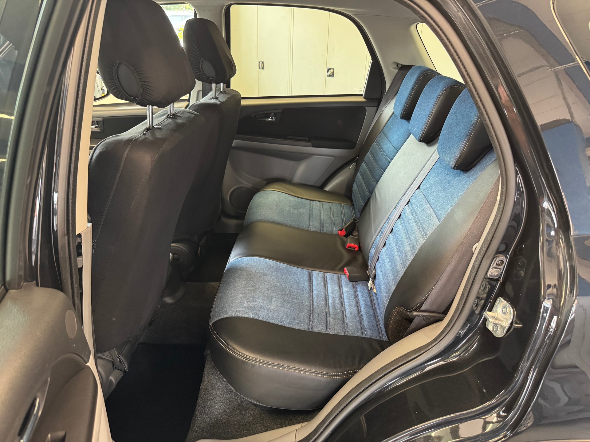 SUZUKI SX4 2.0 TD GL Top Indigo 4WD-image-8