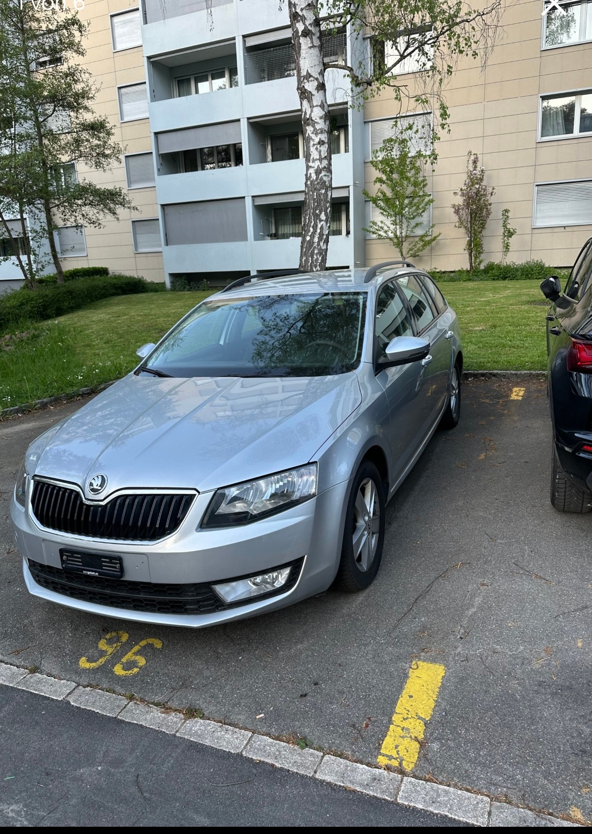 SKODA Octavia Combi 1.6 TDI Ambition 4x4-image-0