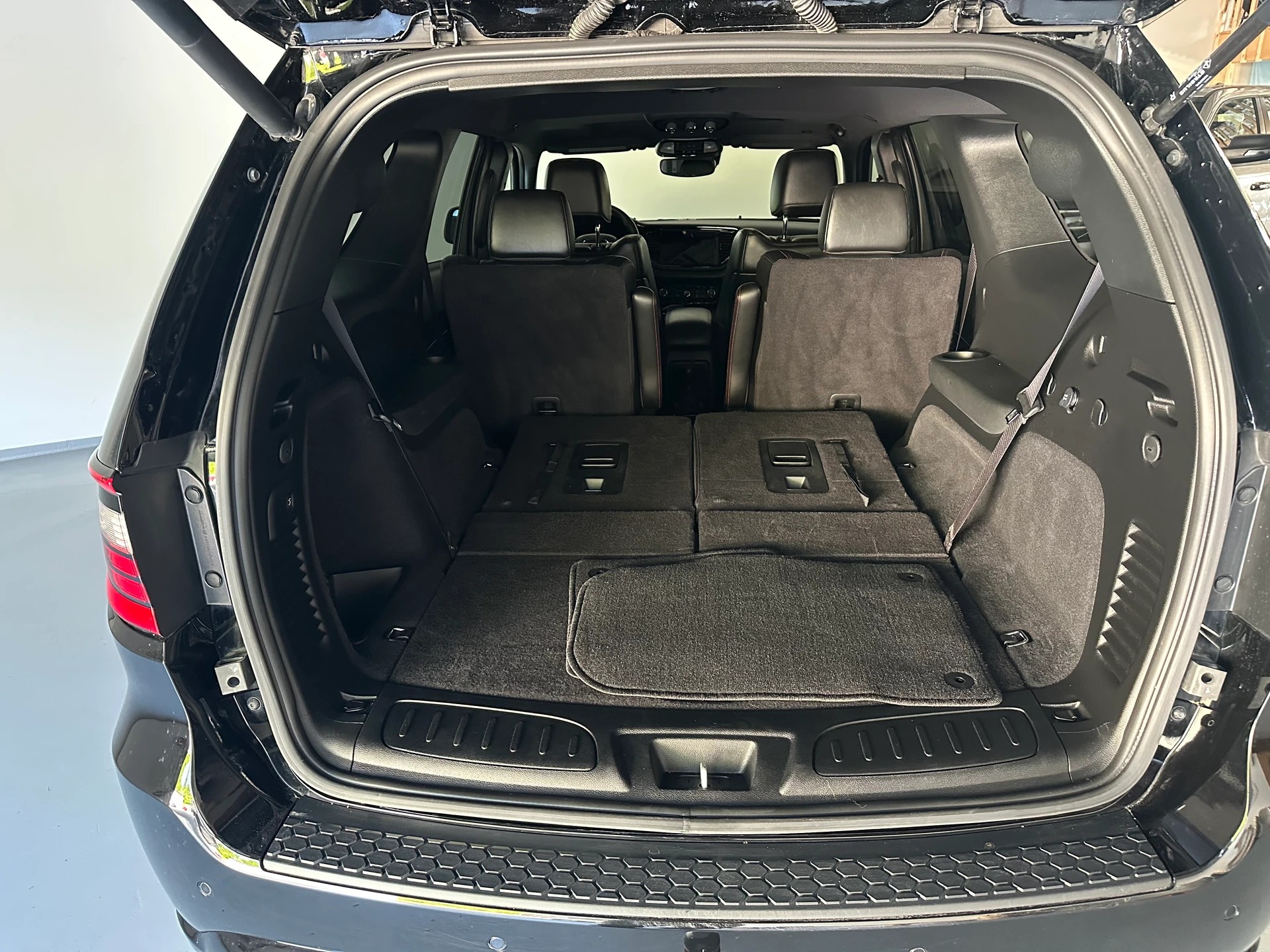 DODGE Durango R/T Premium-image-13