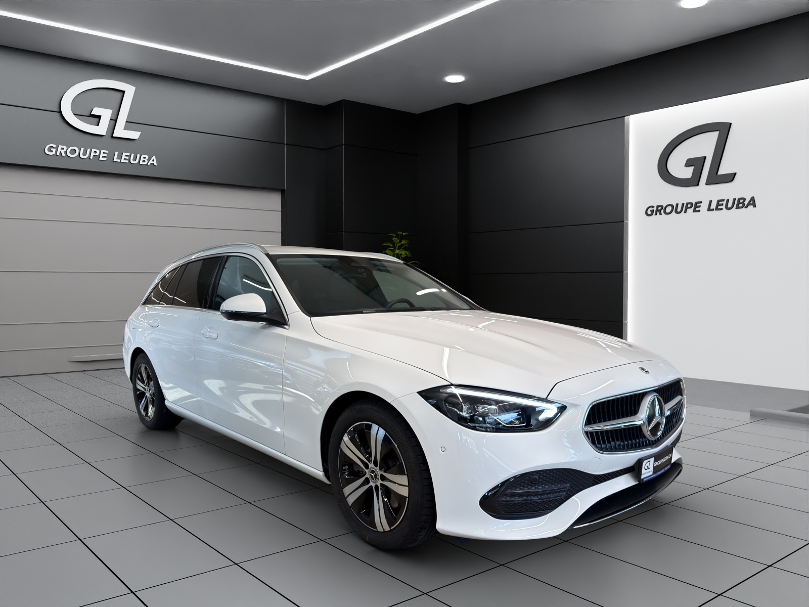 MERCEDES-BENZ C 220 d T 4 M Swiss Star-image-0