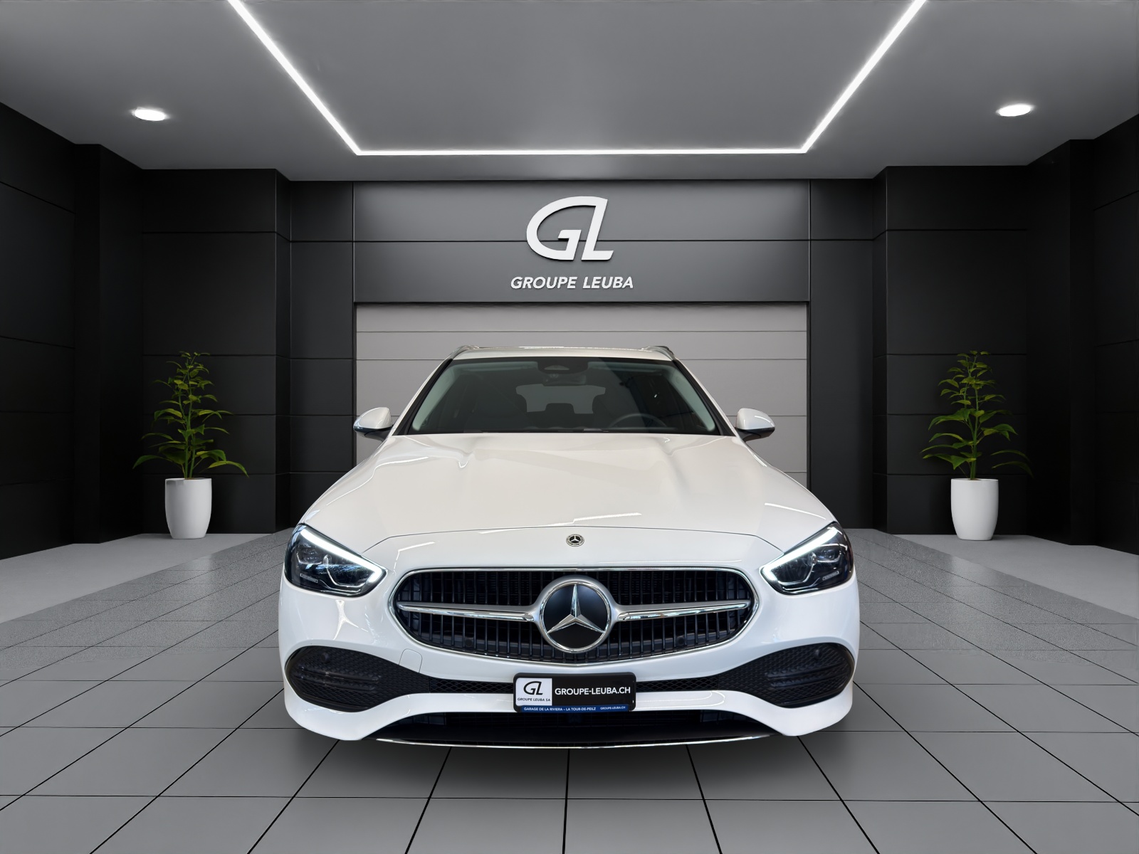 MERCEDES-BENZ C 220 d T 4 M Swiss Star-image-1