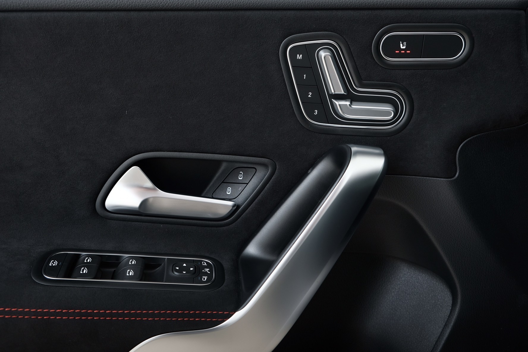 MERCEDES-BENZ A 200 Night Star AMG Line W177-image-11