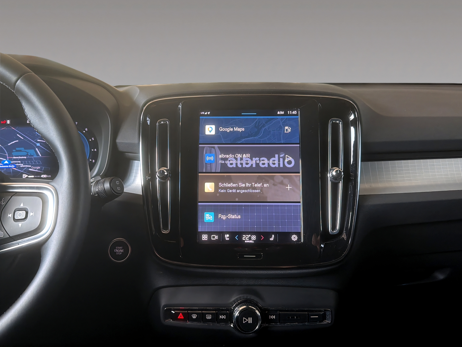 VOLVO XC40 B3 Benzin Mild Hybrid Plus Dark DCT-image-11