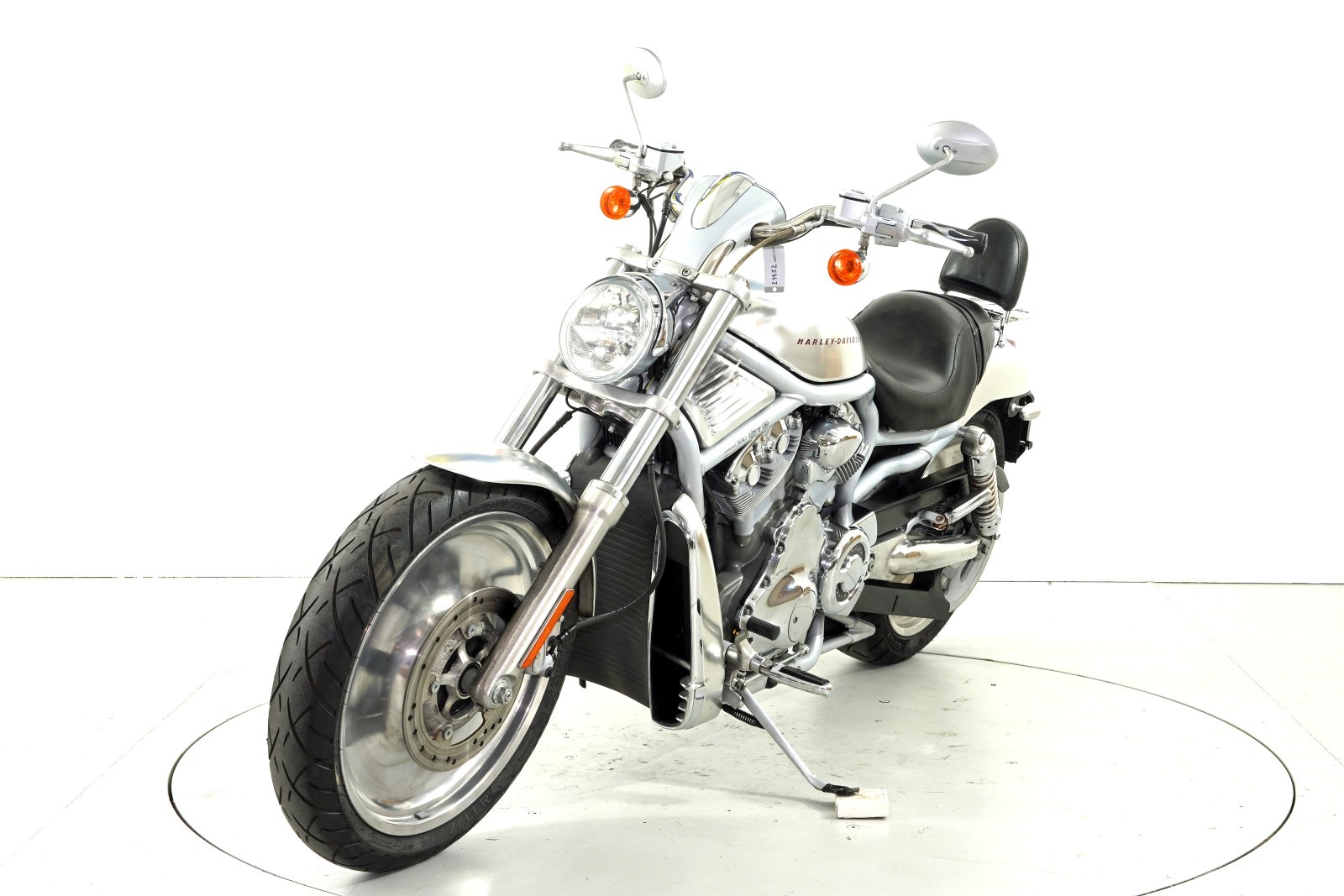 HARLEY-DAVIDSON VRSCA VROD-showroom-element-2