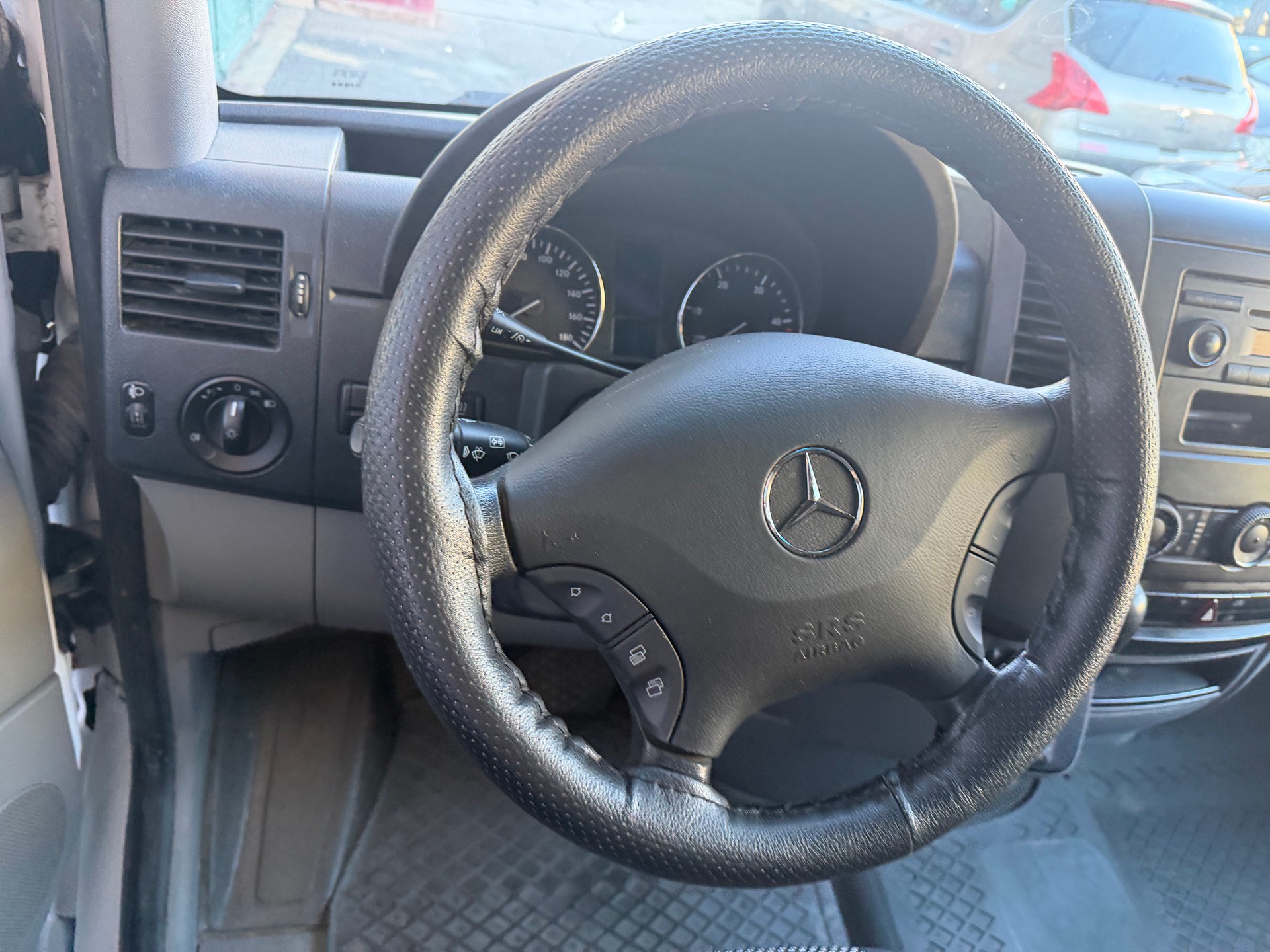 MERCEDES-BENZ Sprinter-image-4