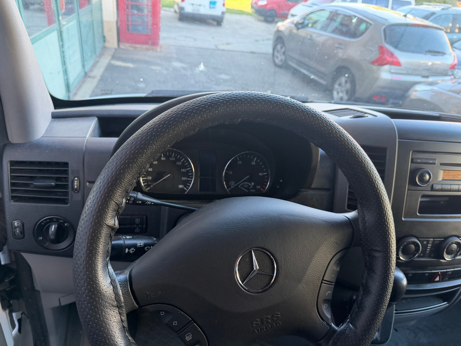 MERCEDES-BENZ Sprinter-image-8