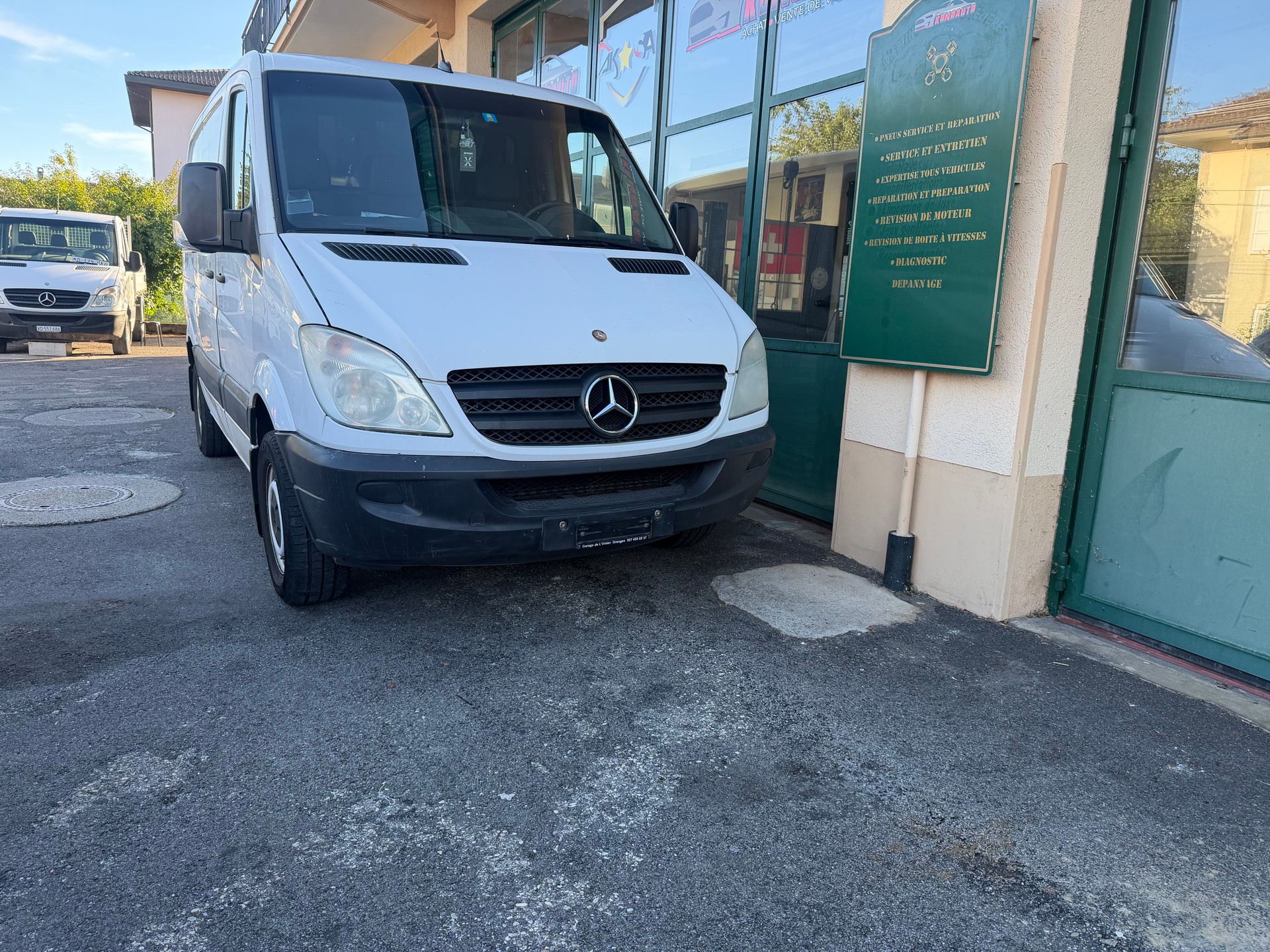 MERCEDES-BENZ Sprinter-image-0