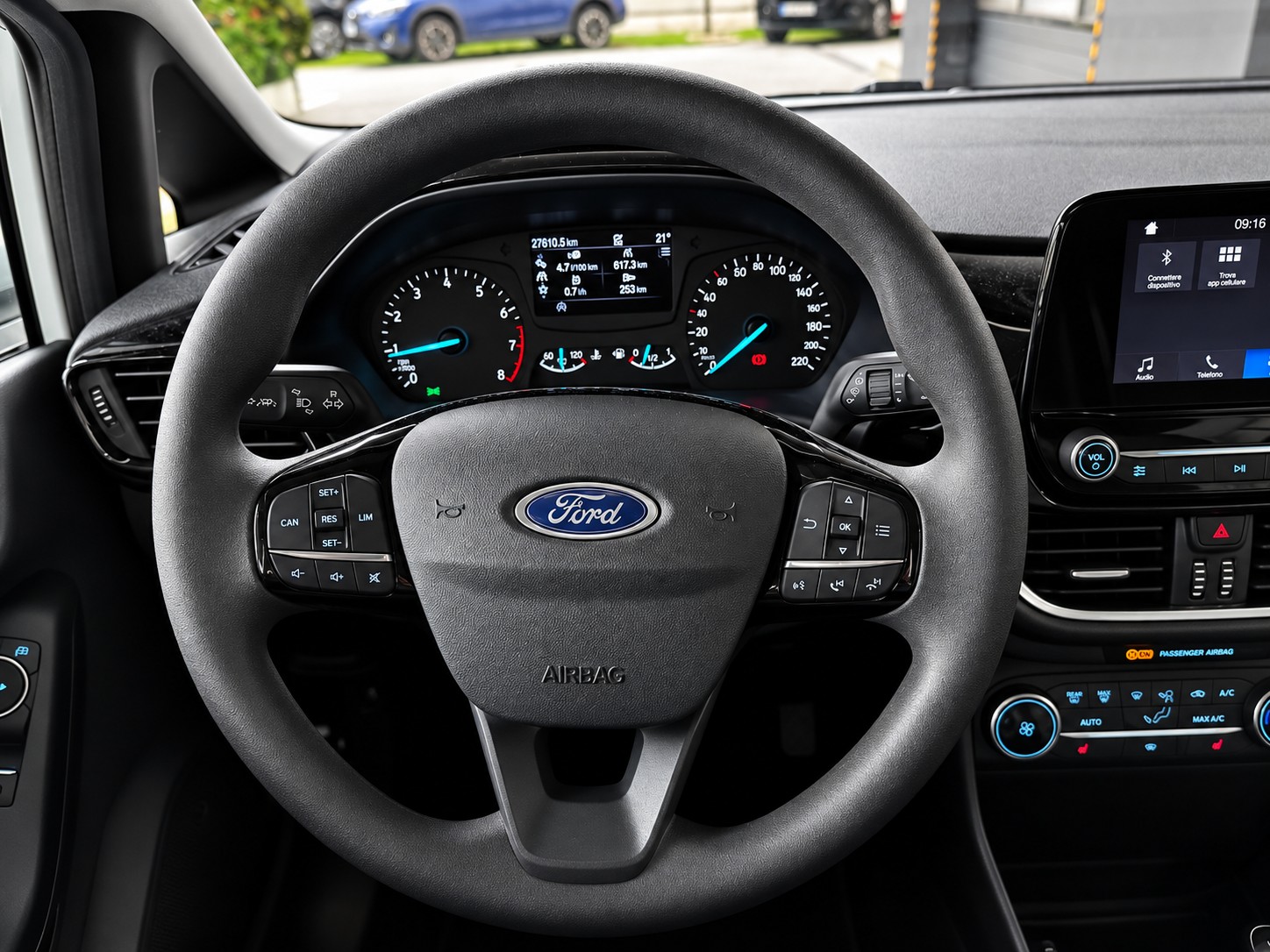 FORD Fiesta 1.0 SCTi Trend-image-12