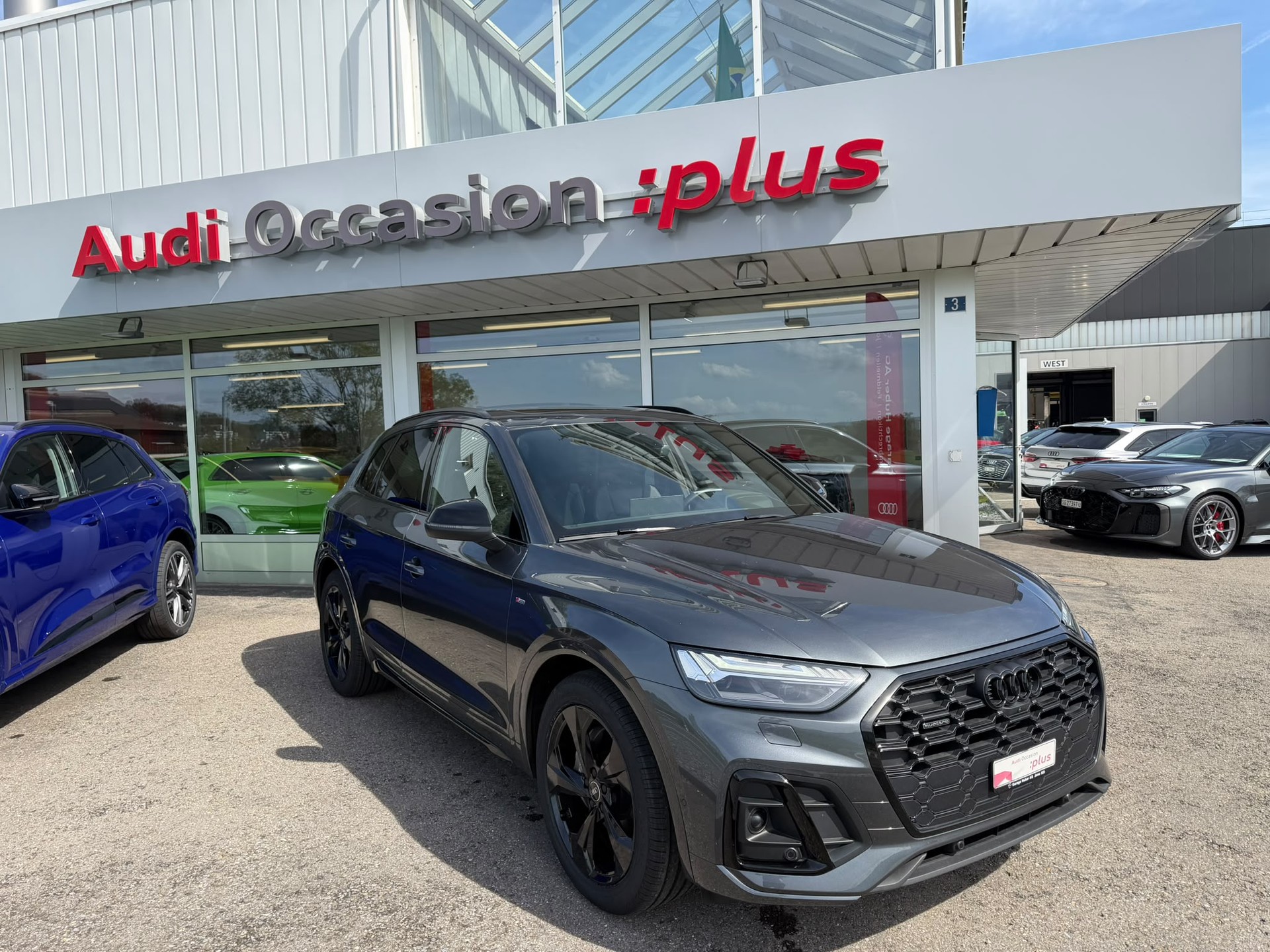 AUDI Q5 40 TDI Black Edition quattro S-tronic-image-0