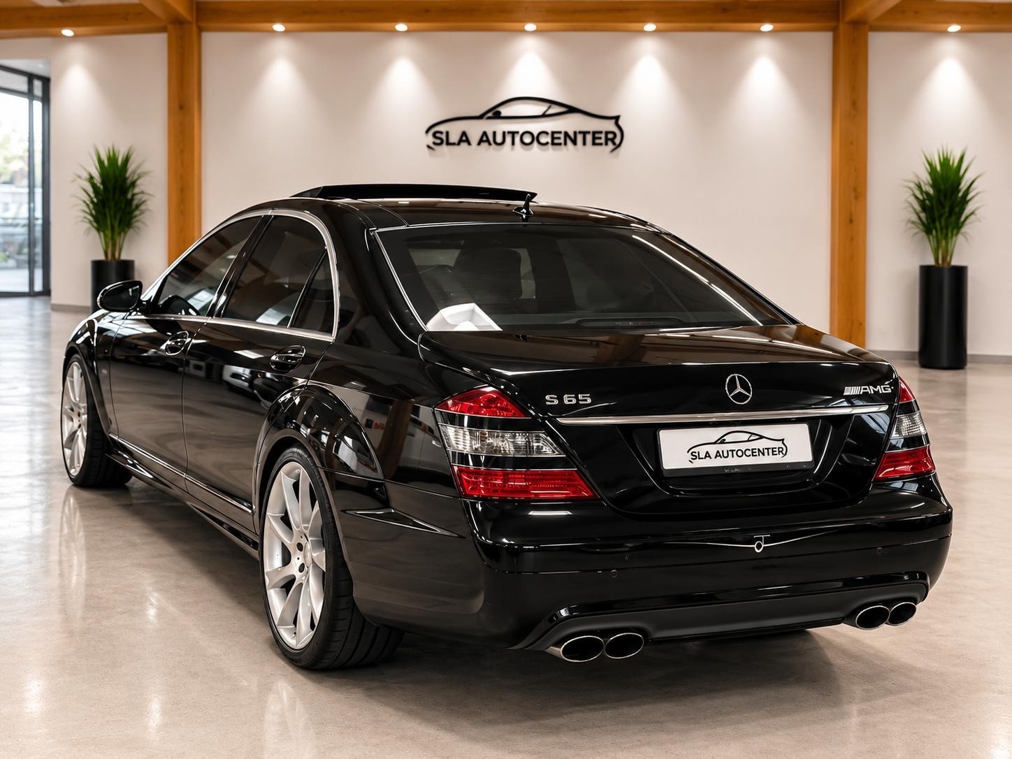 MERCEDES-BENZ S 65 AMG L Automatic-image-3