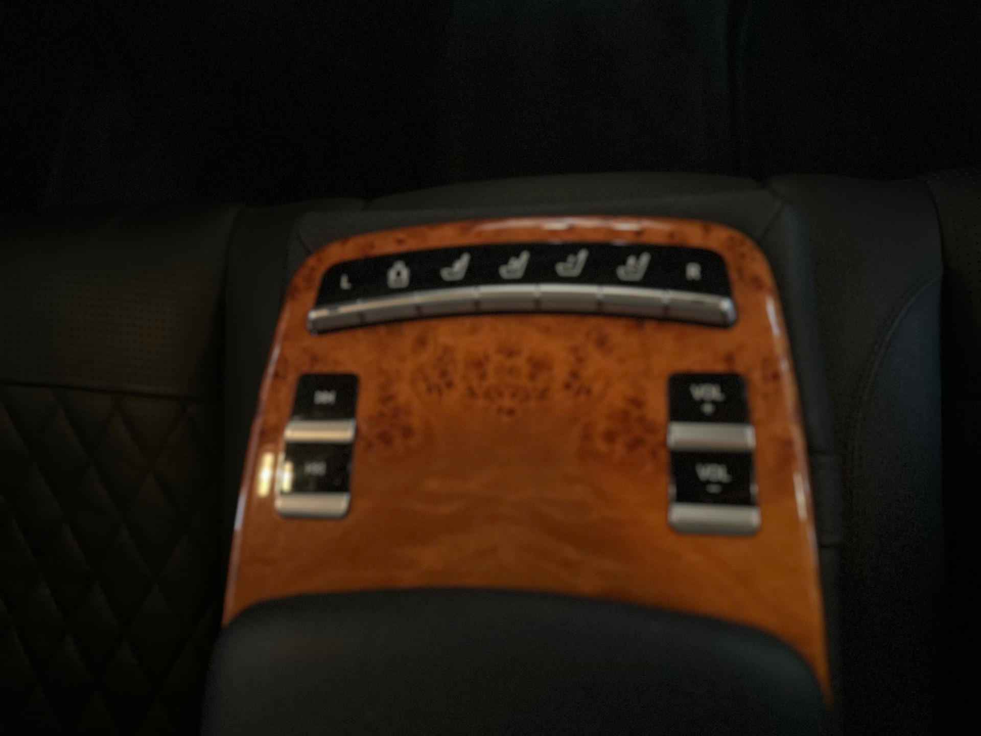 MERCEDES-BENZ S 65 AMG L Automatic-image-12