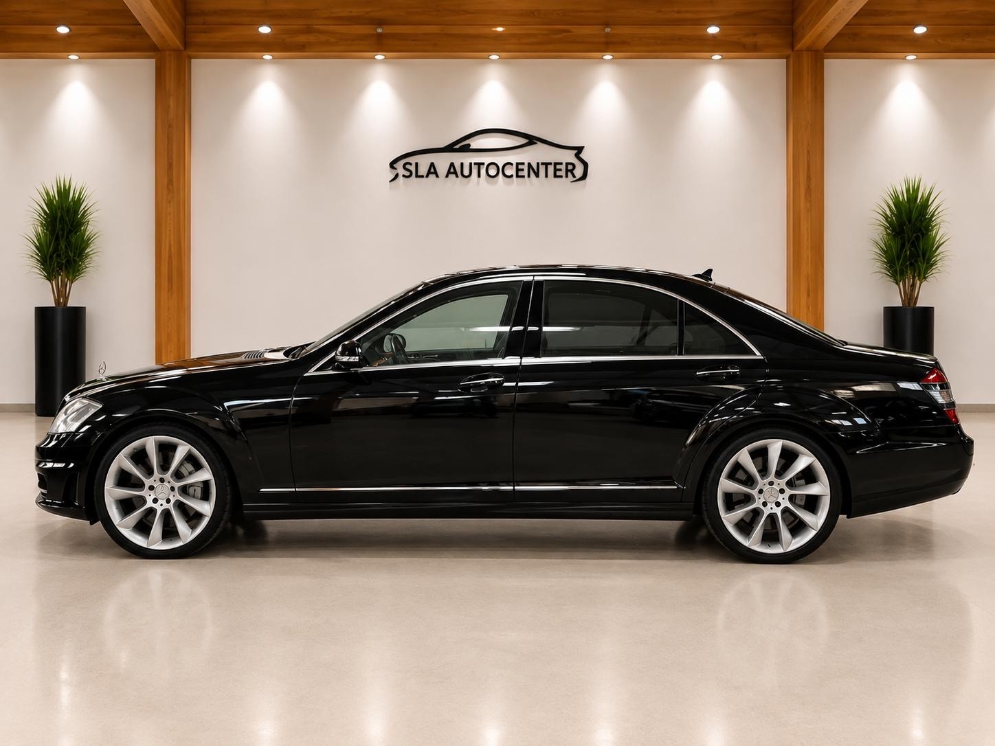 MERCEDES-BENZ S 65 AMG L Automatic-image-6