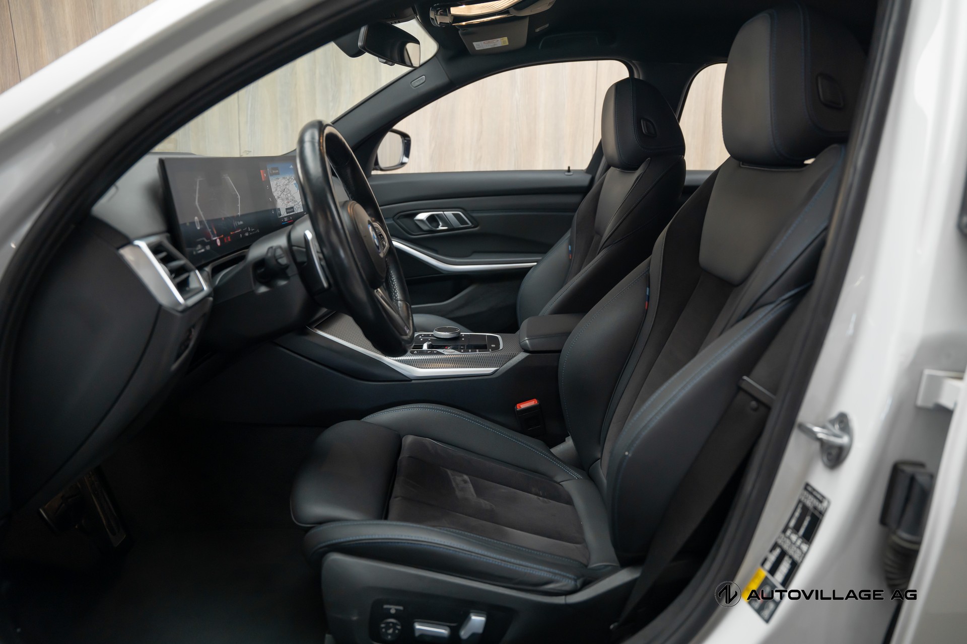 BMW 320e xDrive Touring Steptronic M Sport-image-7