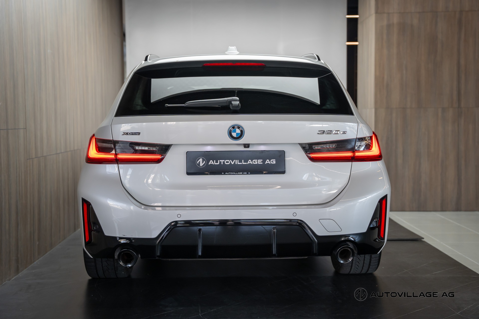 BMW 320e xDrive Touring Steptronic M Sport-image-26