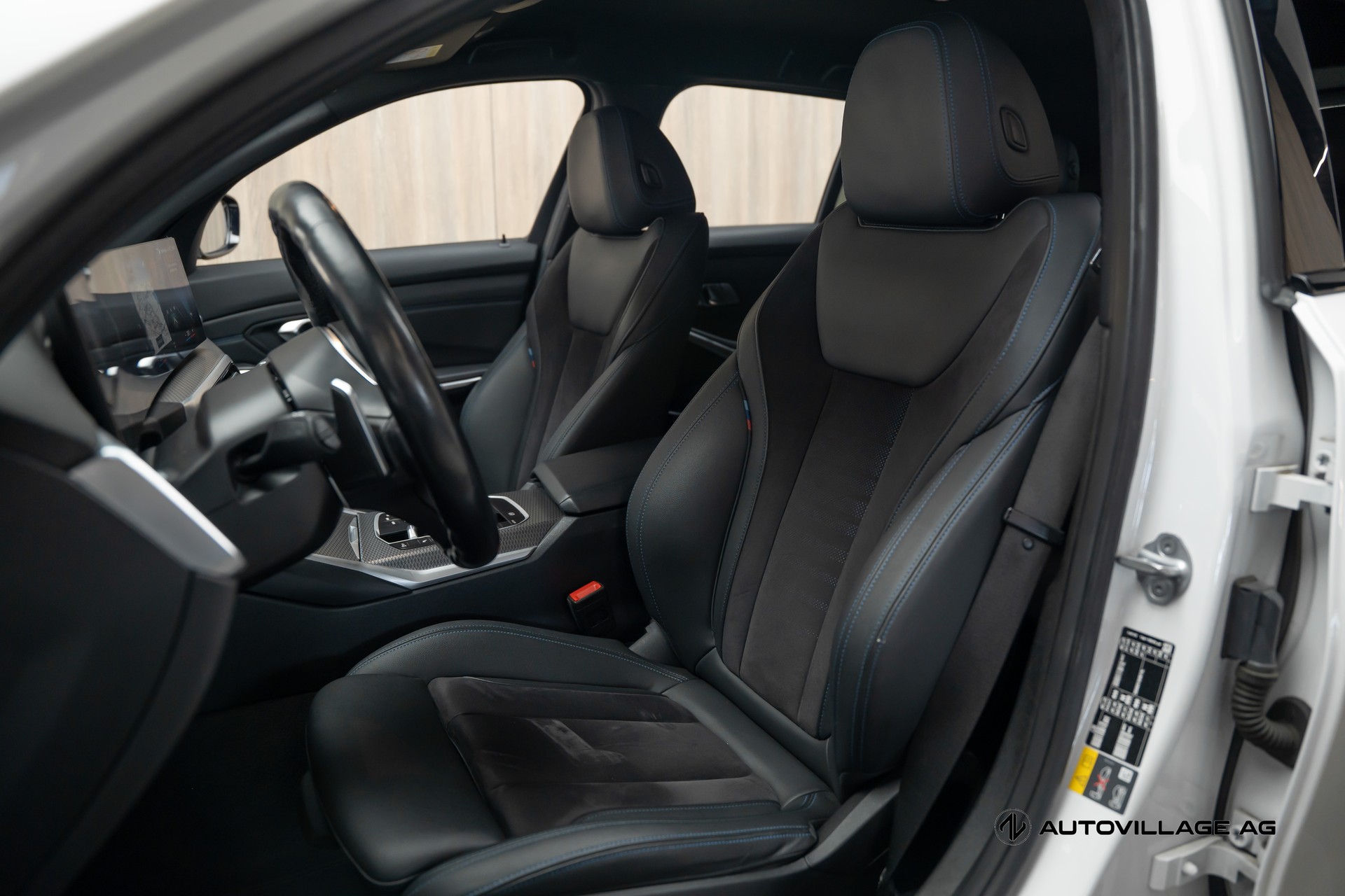 BMW 320e xDrive Touring Steptronic M Sport-image-8