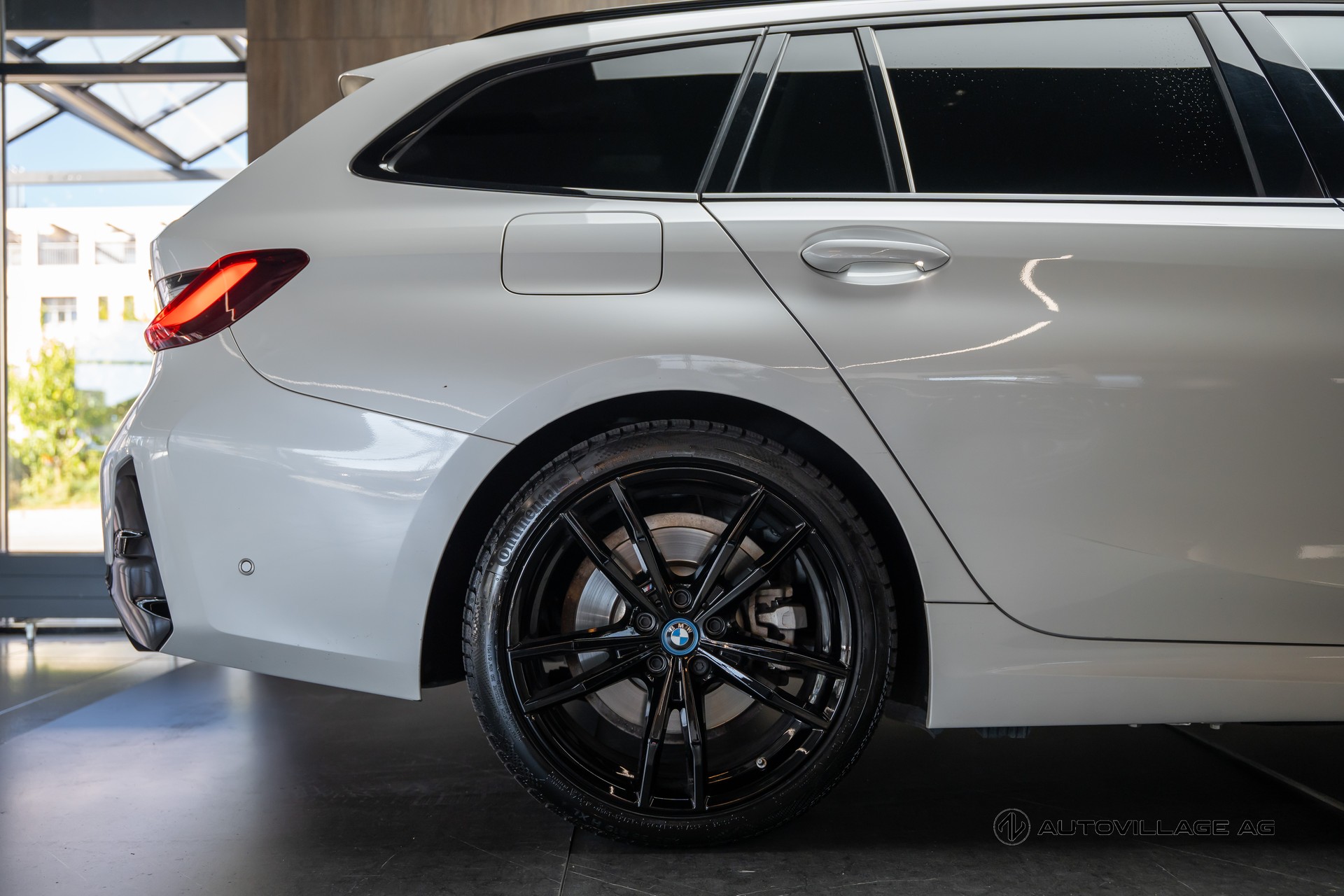 BMW 320e xDrive Touring Steptronic M Sport-image-31