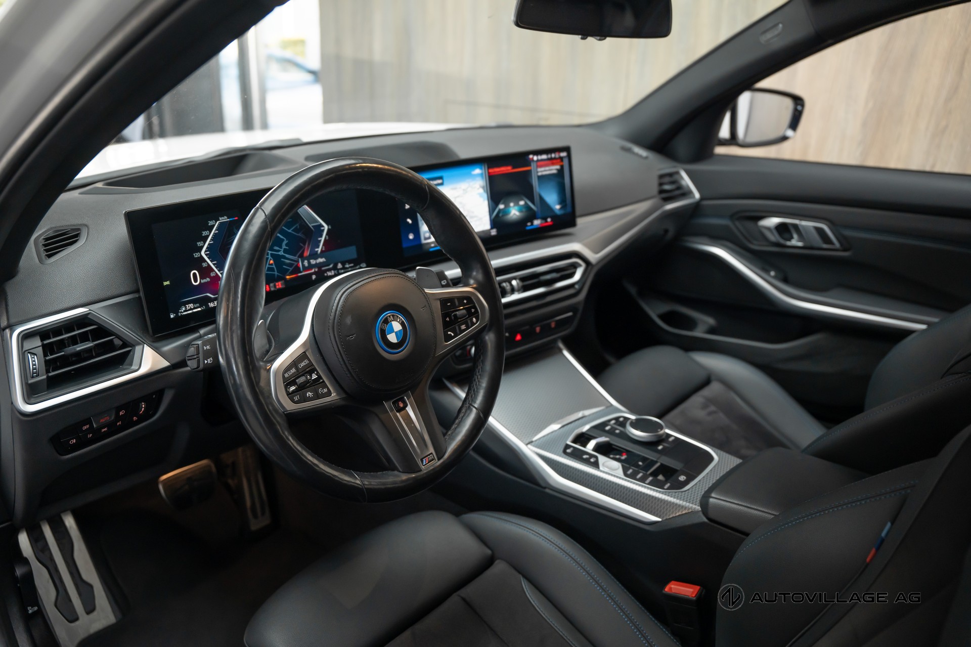 BMW 320e xDrive Touring Steptronic M Sport-image-6