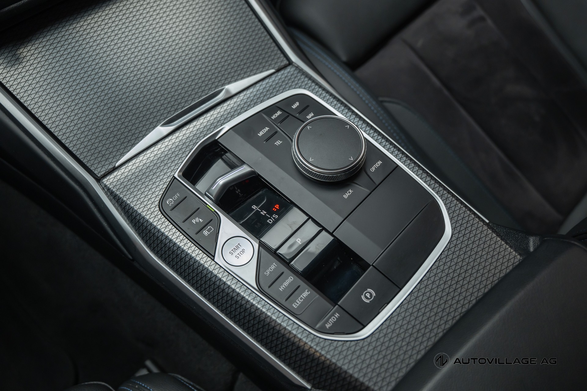 BMW 320e xDrive Touring Steptronic M Sport-image-18