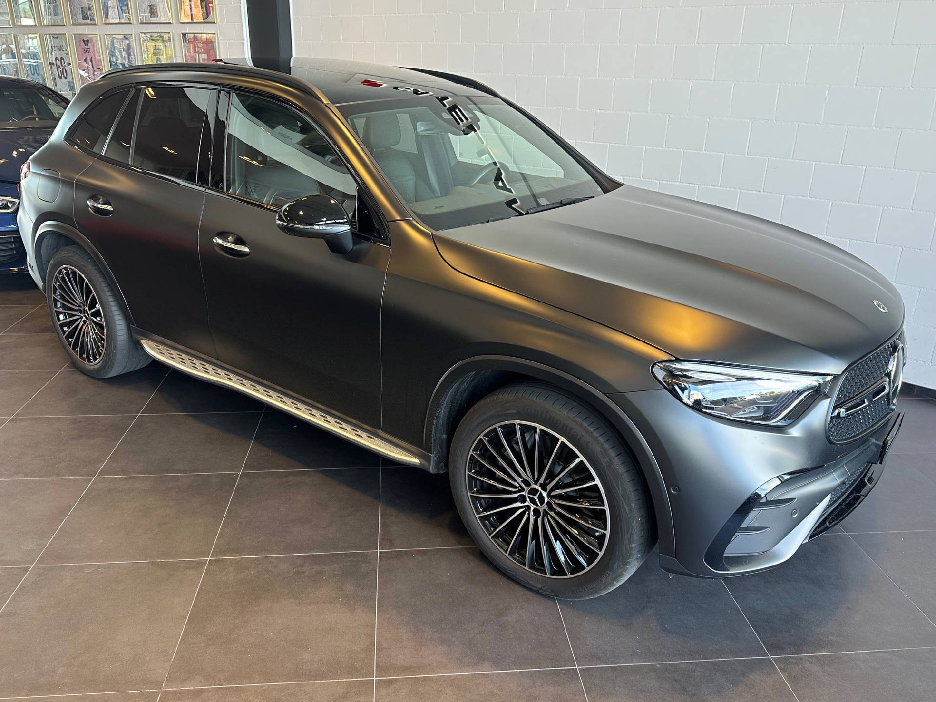 MERCEDES-BENZ GLC 400 e AMG Line 4matic-image-1