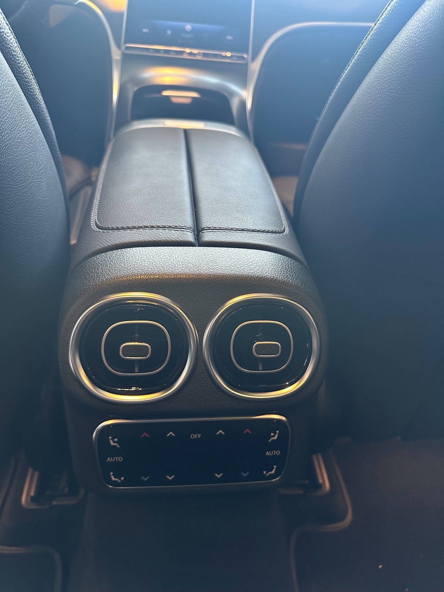 MERCEDES-BENZ GLC 400 e AMG Line 4matic-image-12