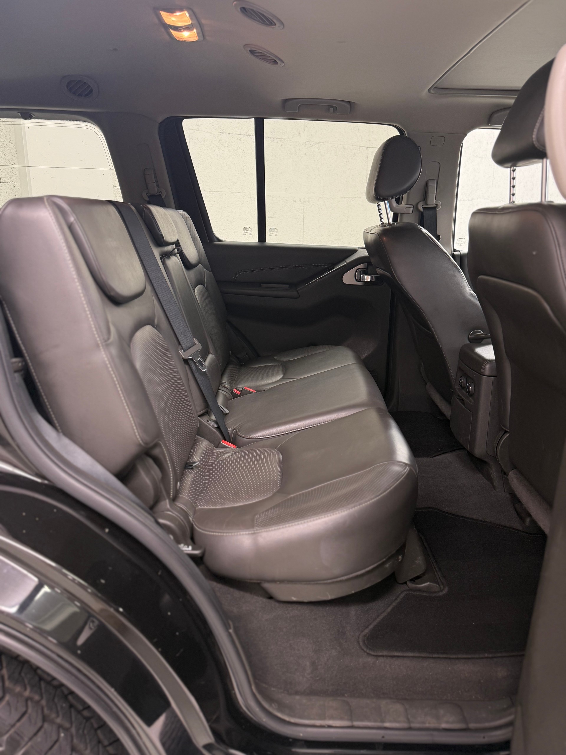 NISSAN Pathfinder 3.0 dCi LE Automatic-image-18