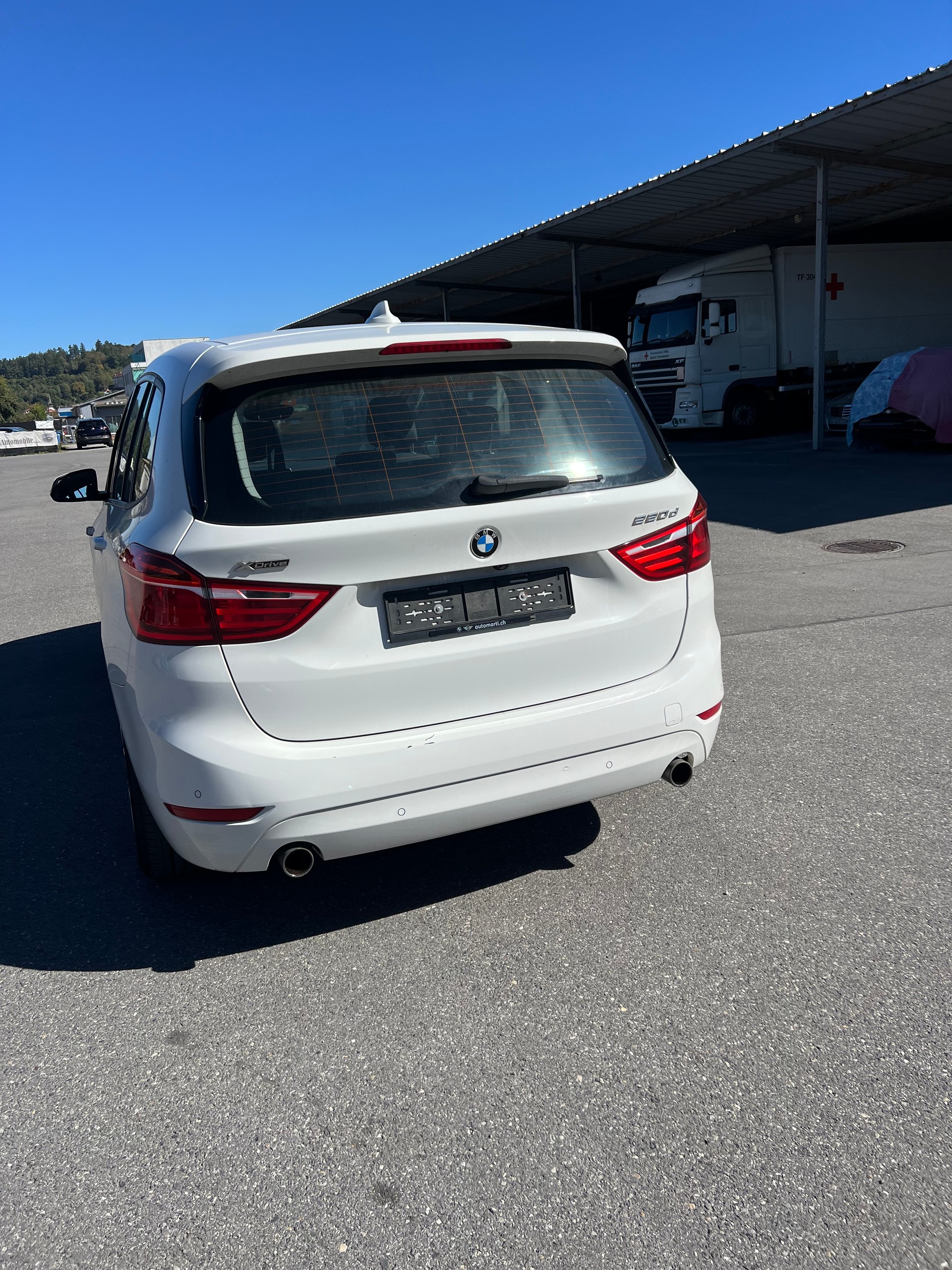 BMW 220d xDrive Gran Tourer Steptronic-image-4