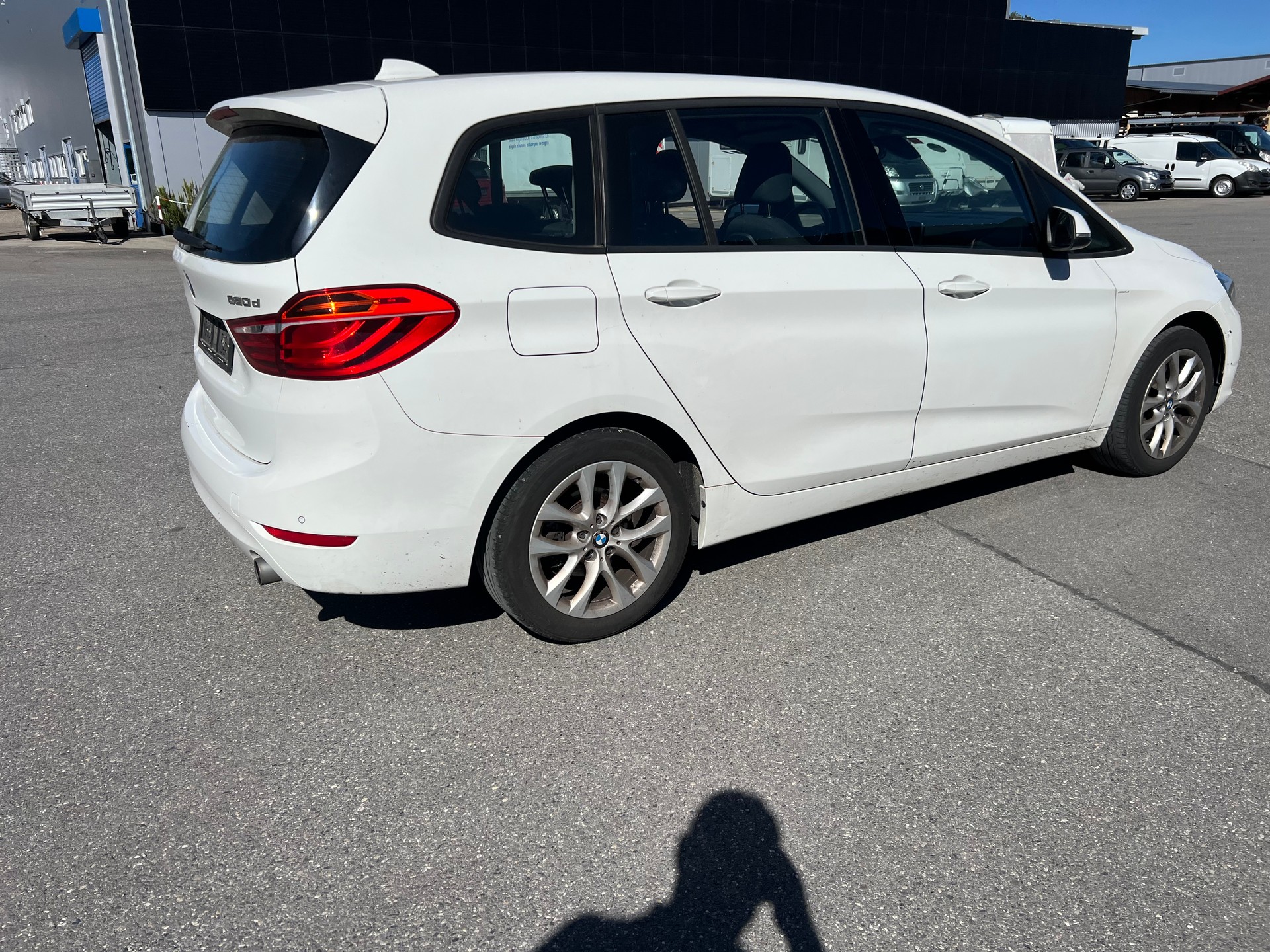 BMW 220d xDrive Gran Tourer Steptronic-image-5