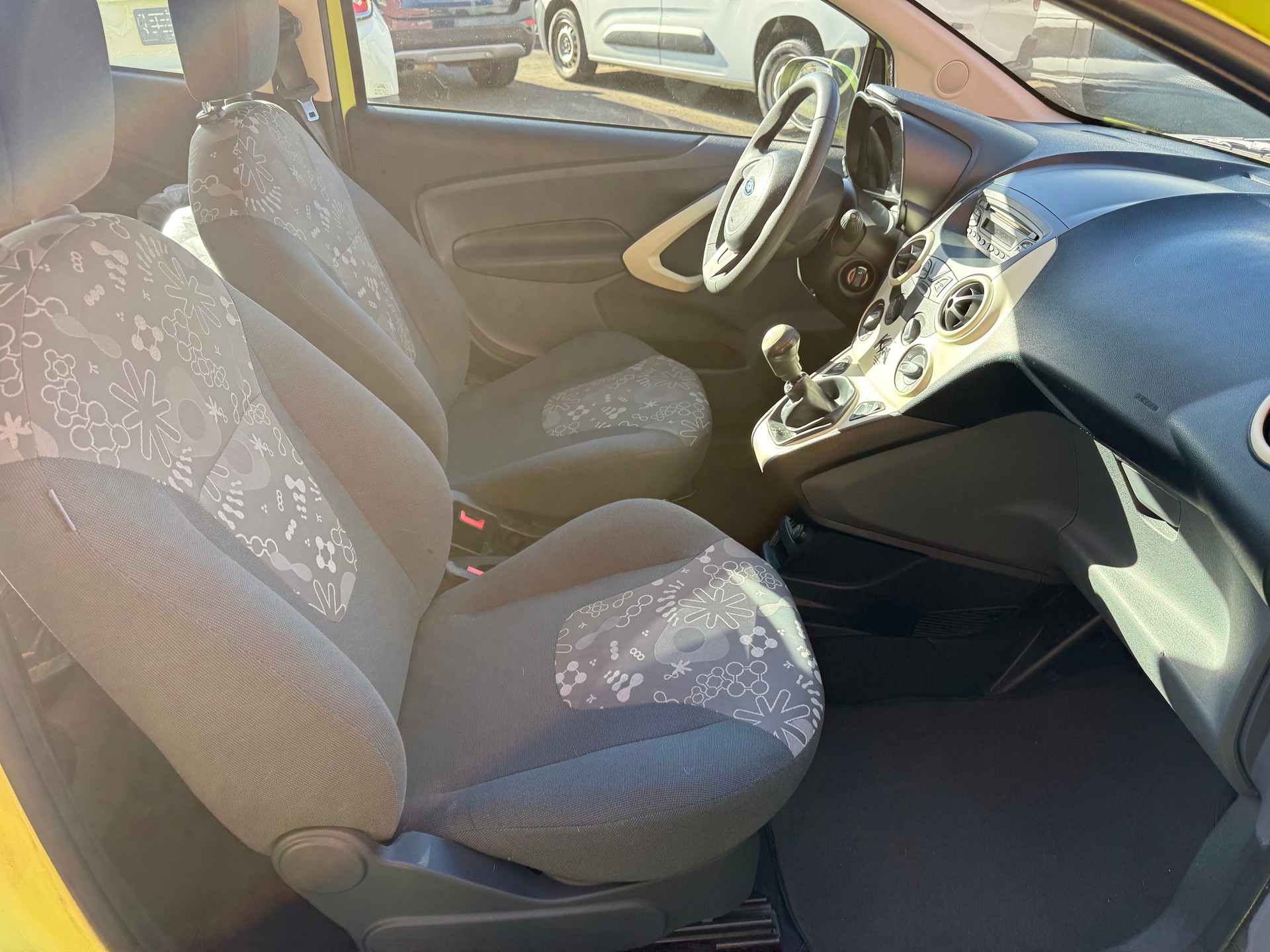 FORD KA 1.25 Ambiente-image-5