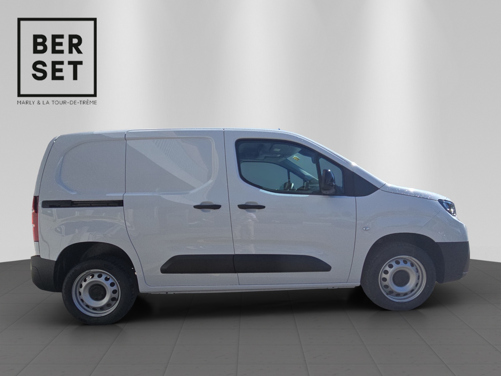 TOYOTA PROACE CITY Van L1 1.5 D Active-image-5