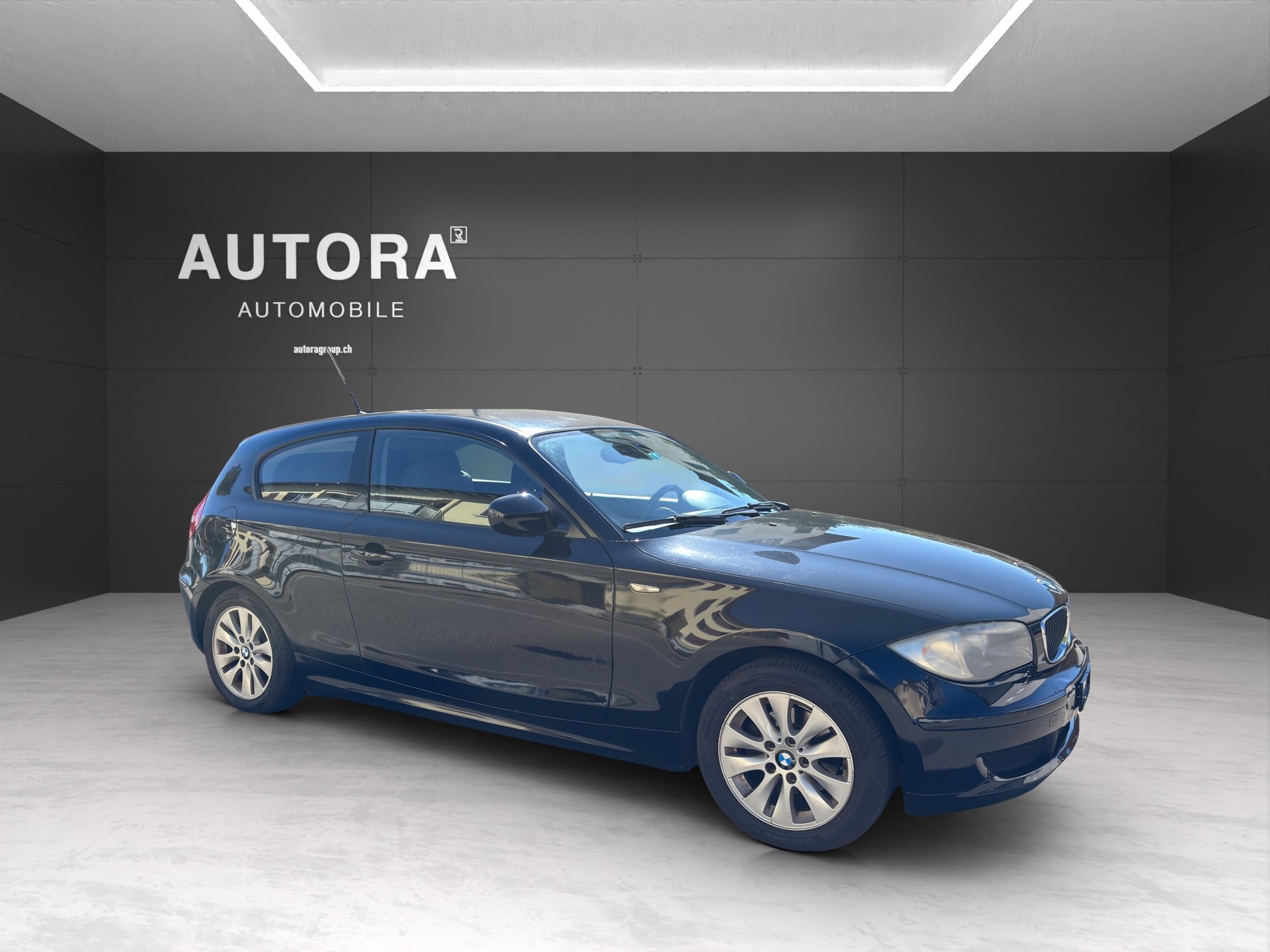 BMW 116i-image-2