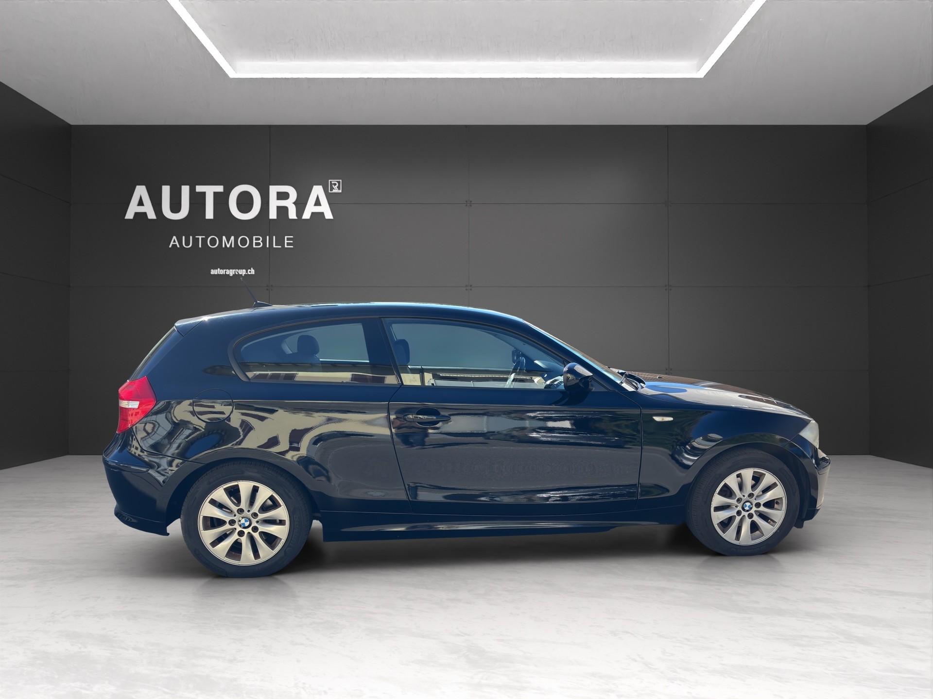 BMW 116i-image-3