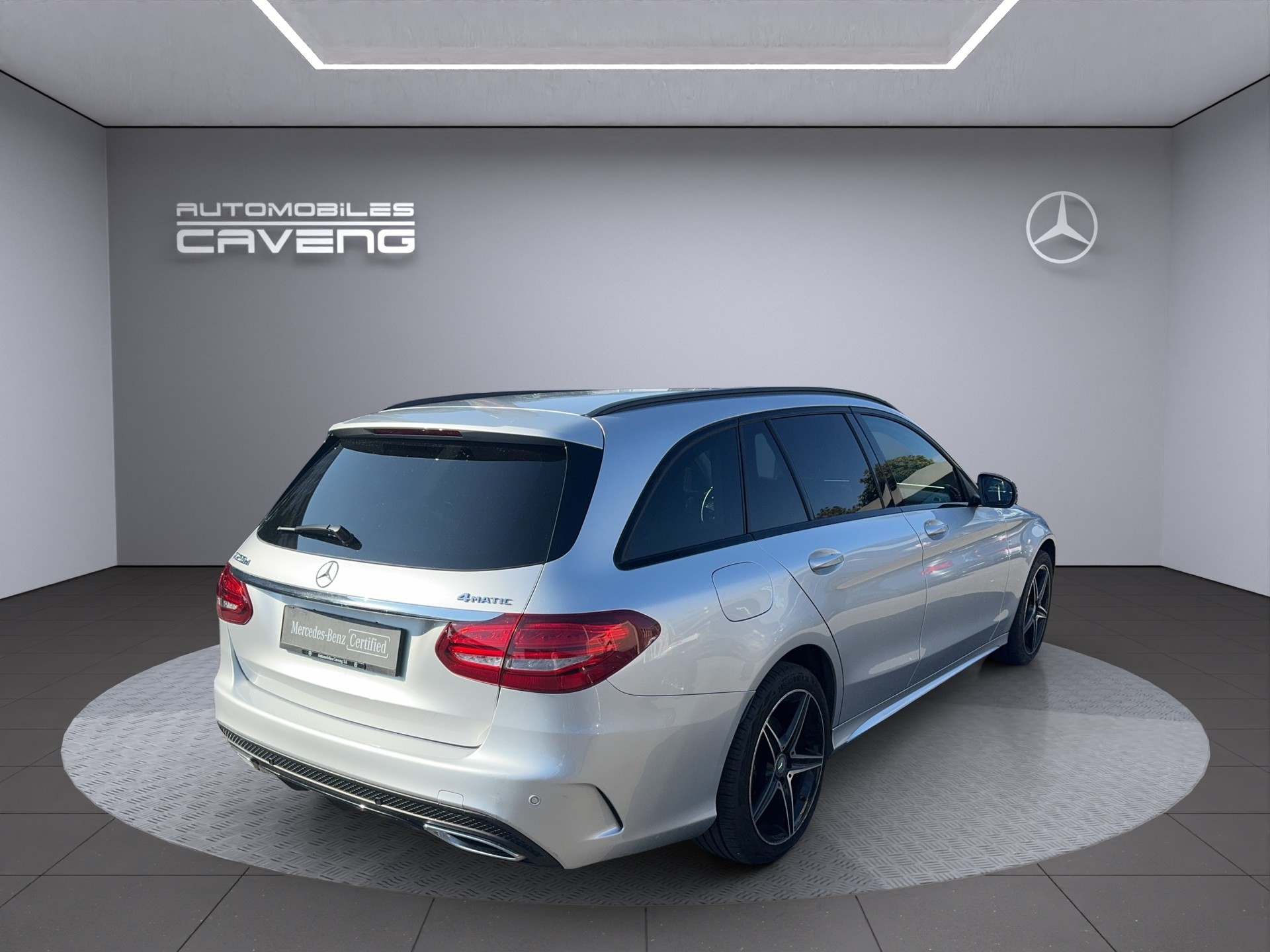 MERCEDES-BENZ C 250 d AMG Line 4Matic 9G-Tronic-image-4