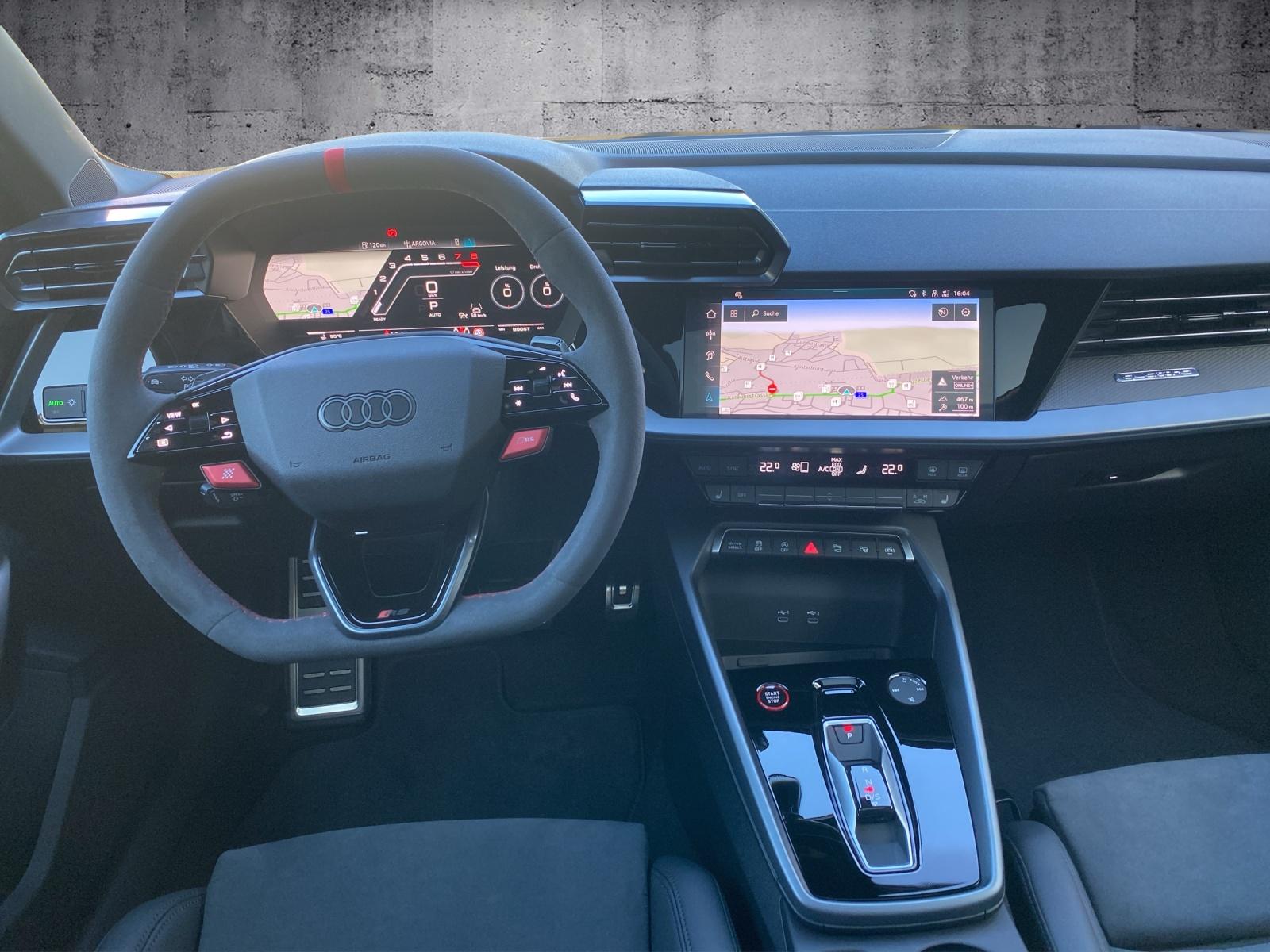 AUDI RS3 Sportback 2.5 TFSI quattro S-Tronic-image-5
