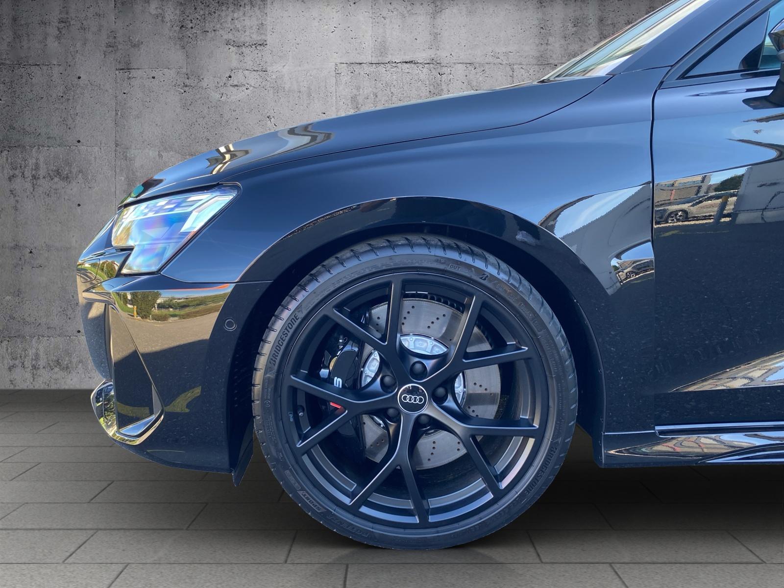 AUDI RS3 Sportback 2.5 TFSI quattro S-Tronic-image-4