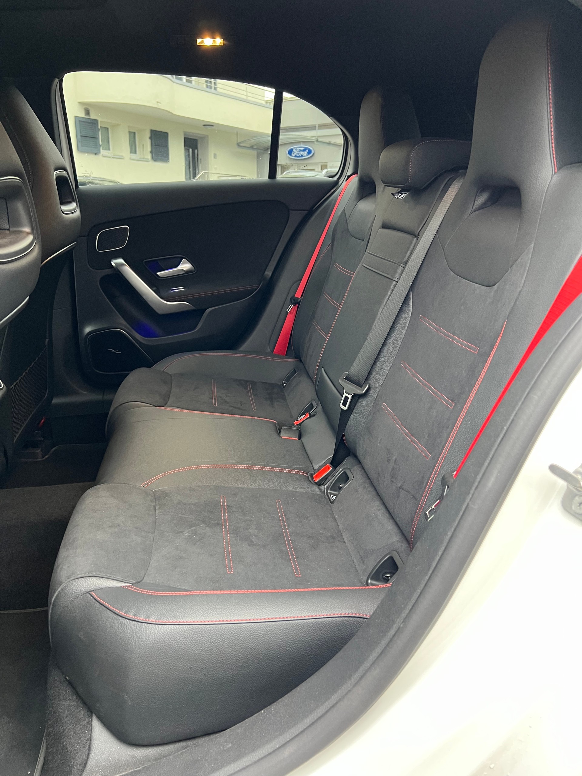 MERCEDES-BENZ A AMG 35 4Matic+ 8G-DCT-image-13