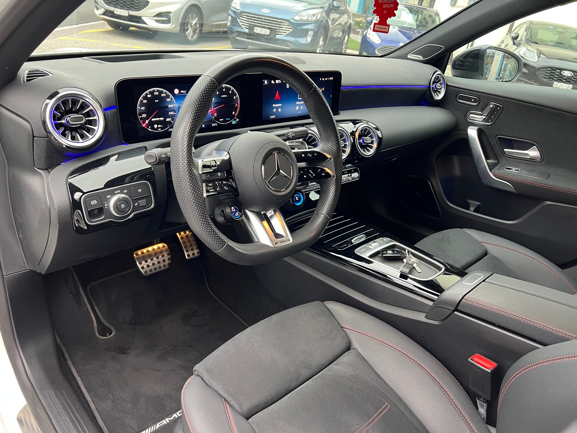MERCEDES-BENZ A AMG 35 4Matic+ 8G-DCT-image-8
