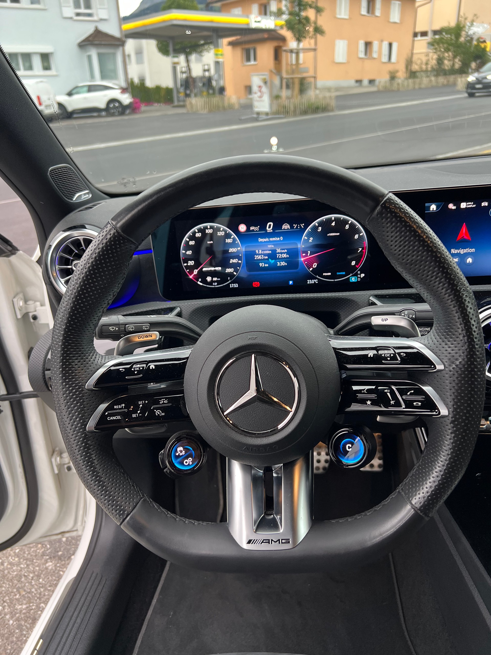 MERCEDES-BENZ A AMG 35 4Matic+ 8G-DCT-image-9