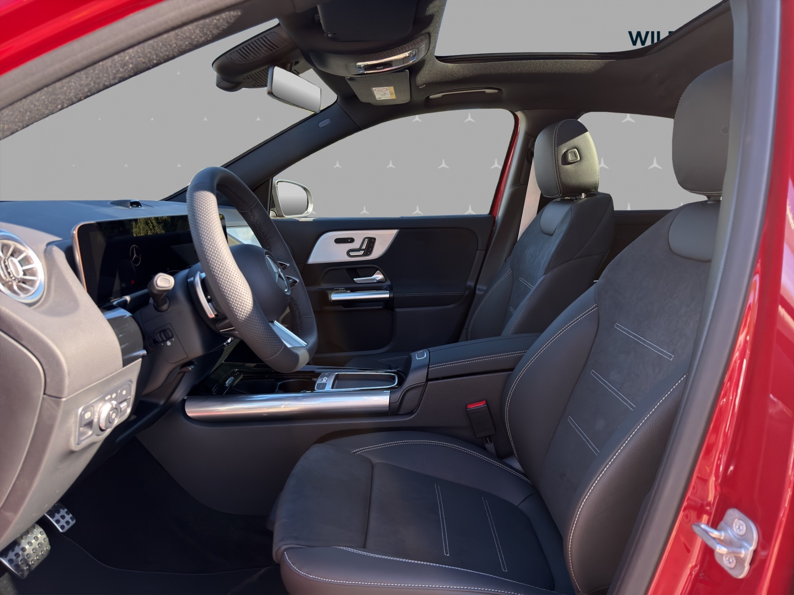 MERCEDES-BENZ GLA 200 7G-DCT-image-7