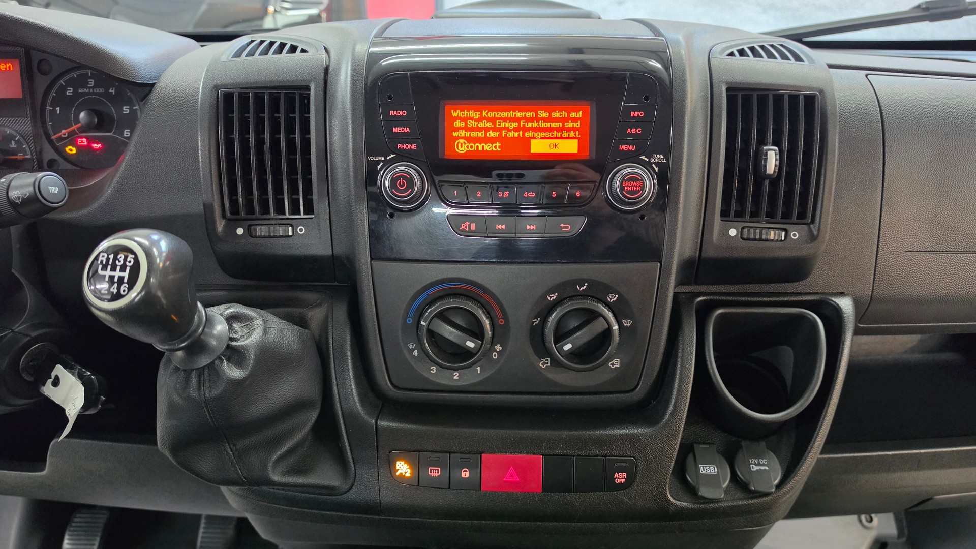 FIAT Ducato 35 2.3 MJ-image-18