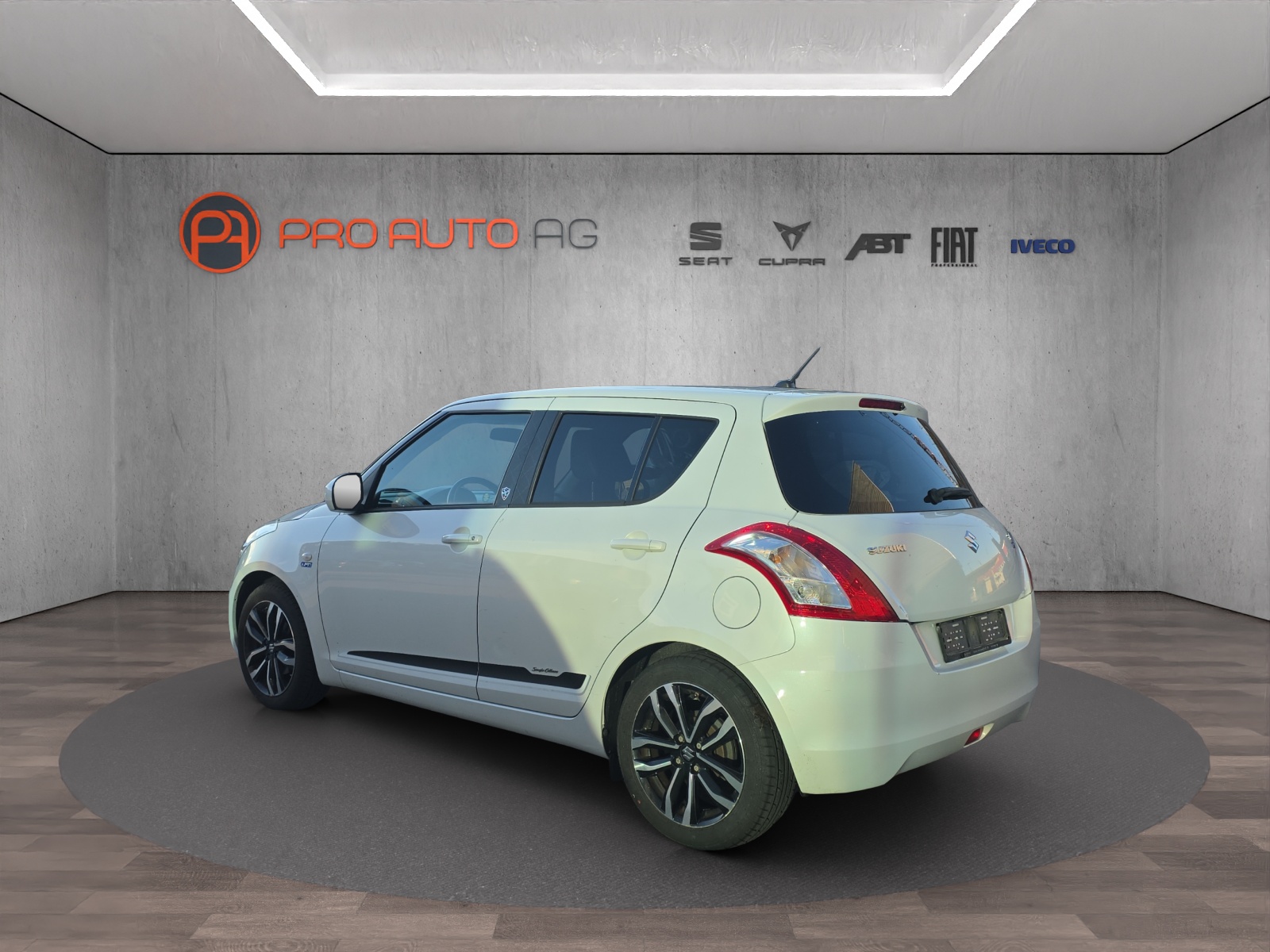 SUZUKI Swift 1.2i 16V Sergio Cellano "Sondermodell"-showroom-element-2
