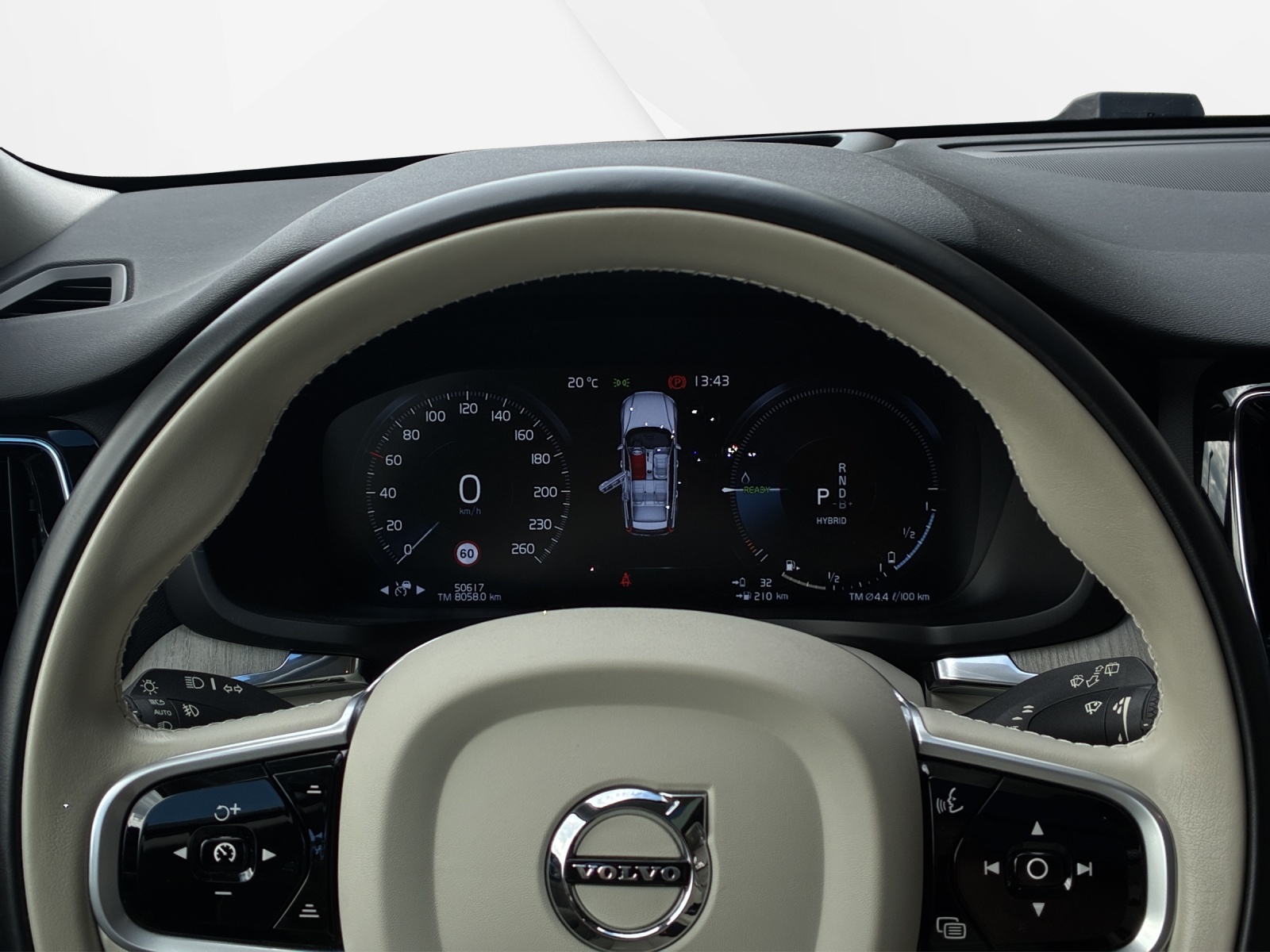 VOLVO V60 2.0 T6 TE Inscription eAWD-image-15