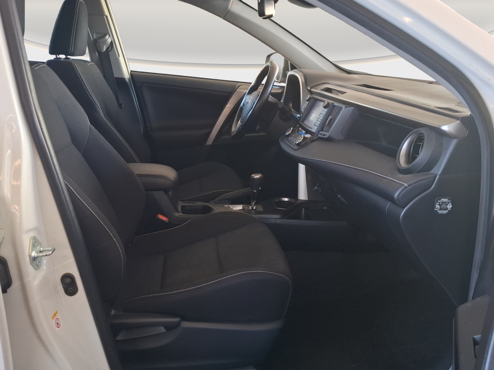 TOYOTA RAV-4 2.5 HSD Trend e-CVT // 8 fach Aluminiumbereift-image-9