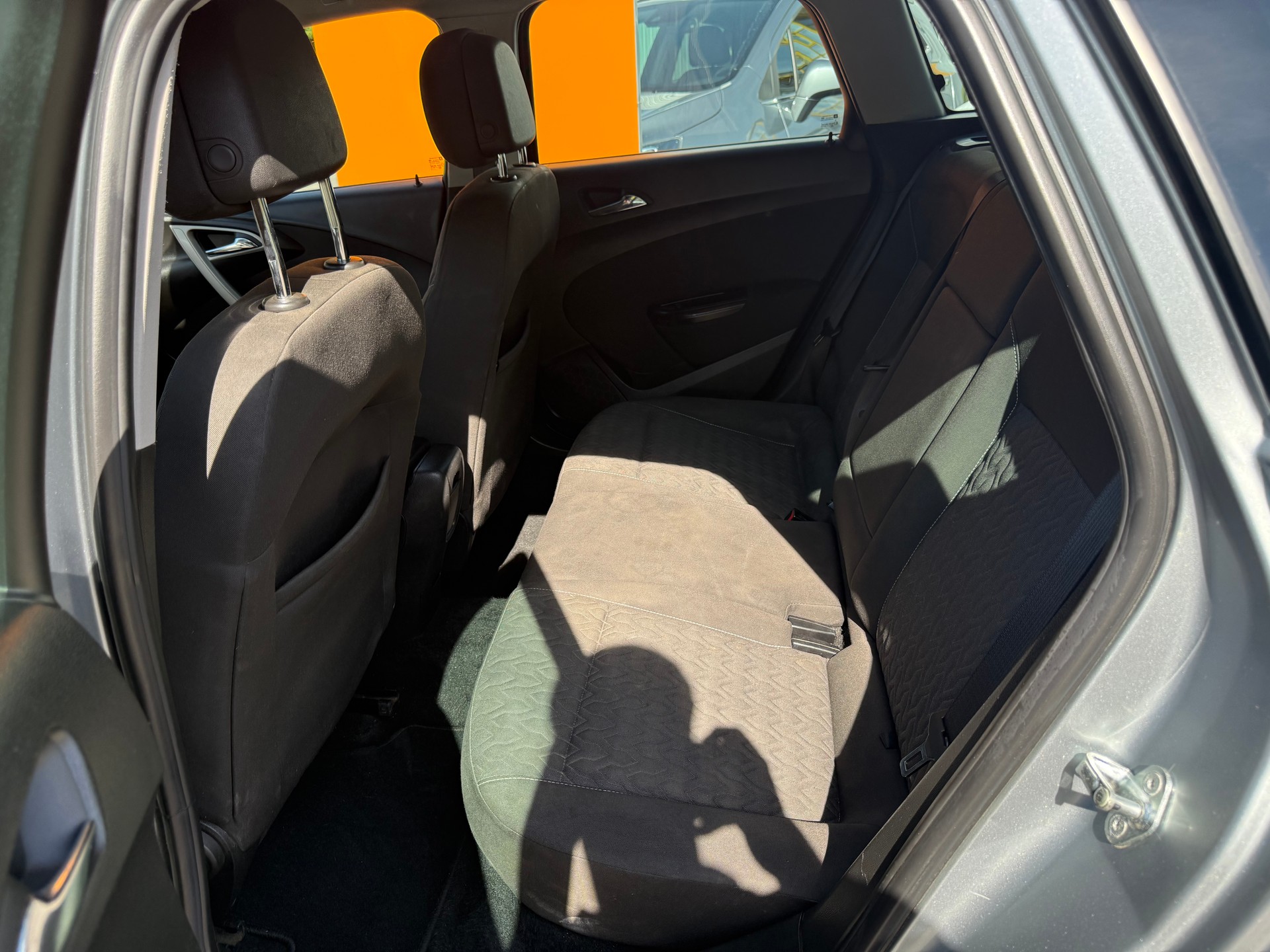OPEL Astra SportsTourer 1.4i 16V Turbo Active Edition-image-6