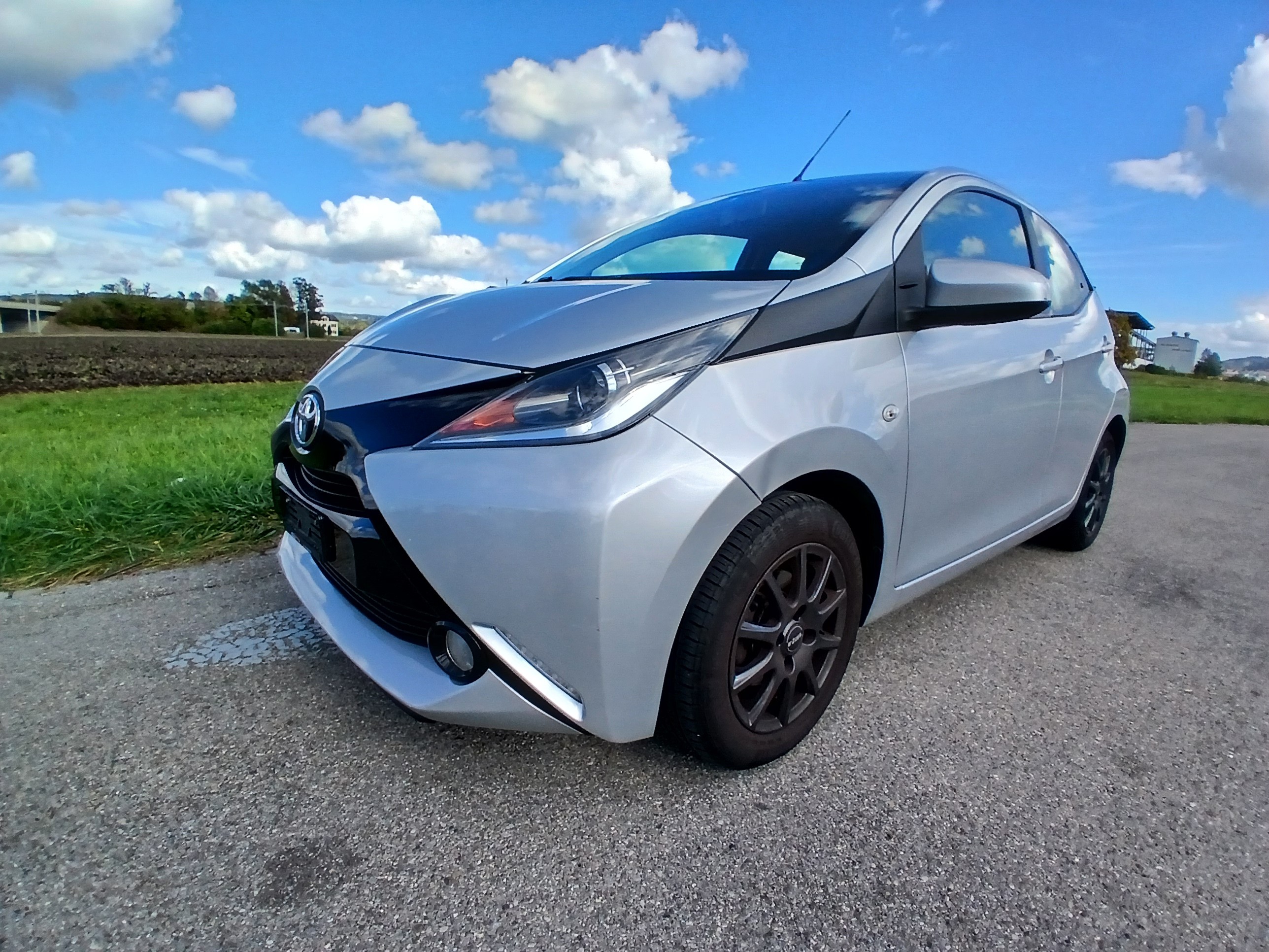 Car photo