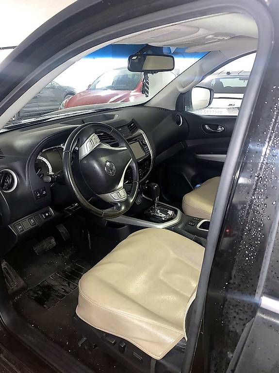 NISSAN NAVARA-image-3