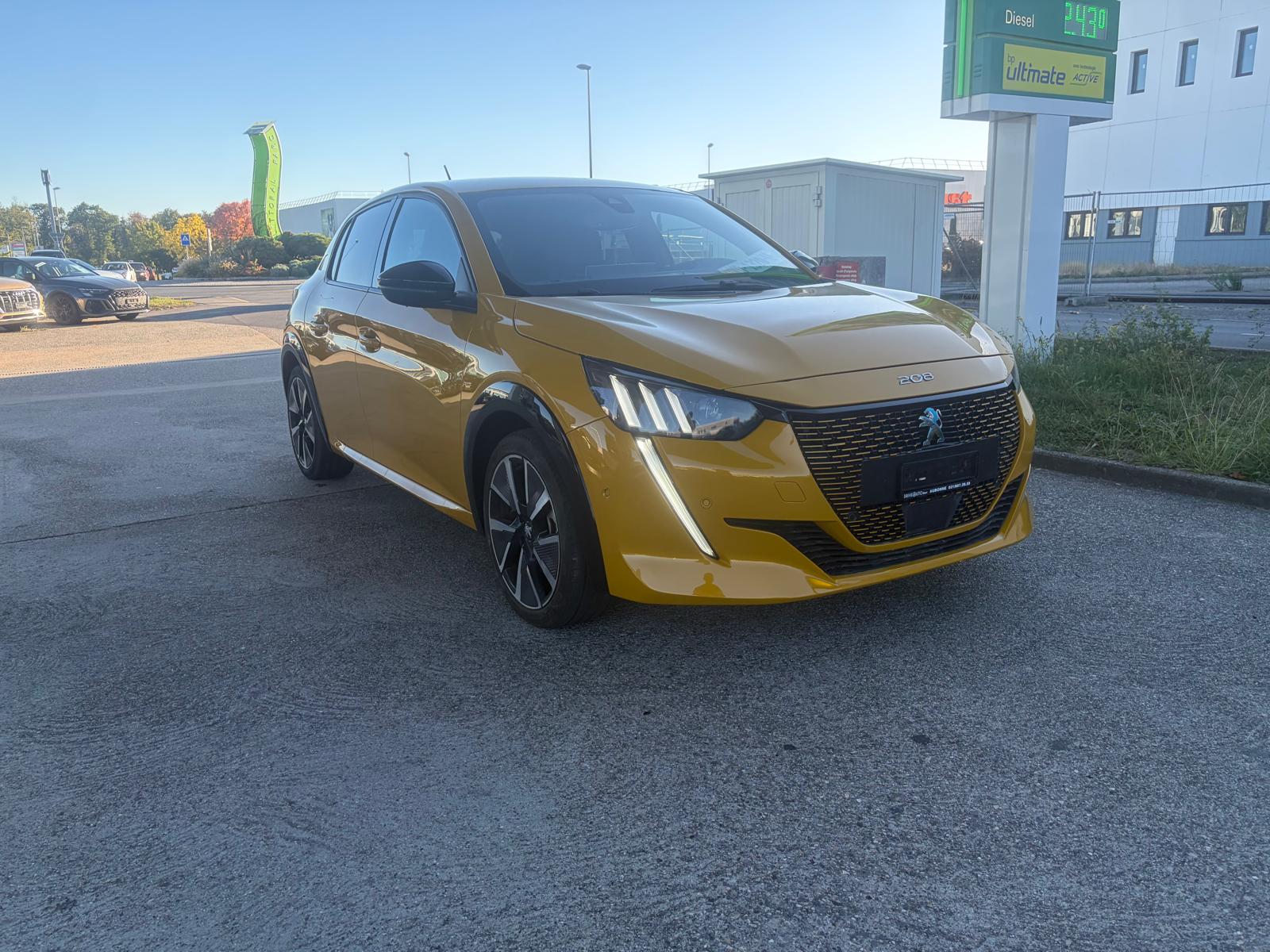 PEUGEOT 208 Elektrik GT-image-1