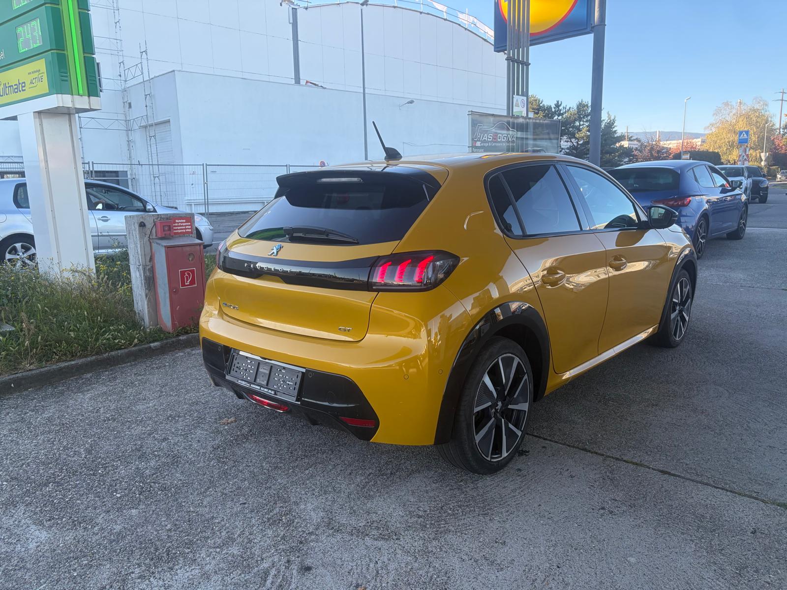 PEUGEOT 208 Elektrik GT-image-4