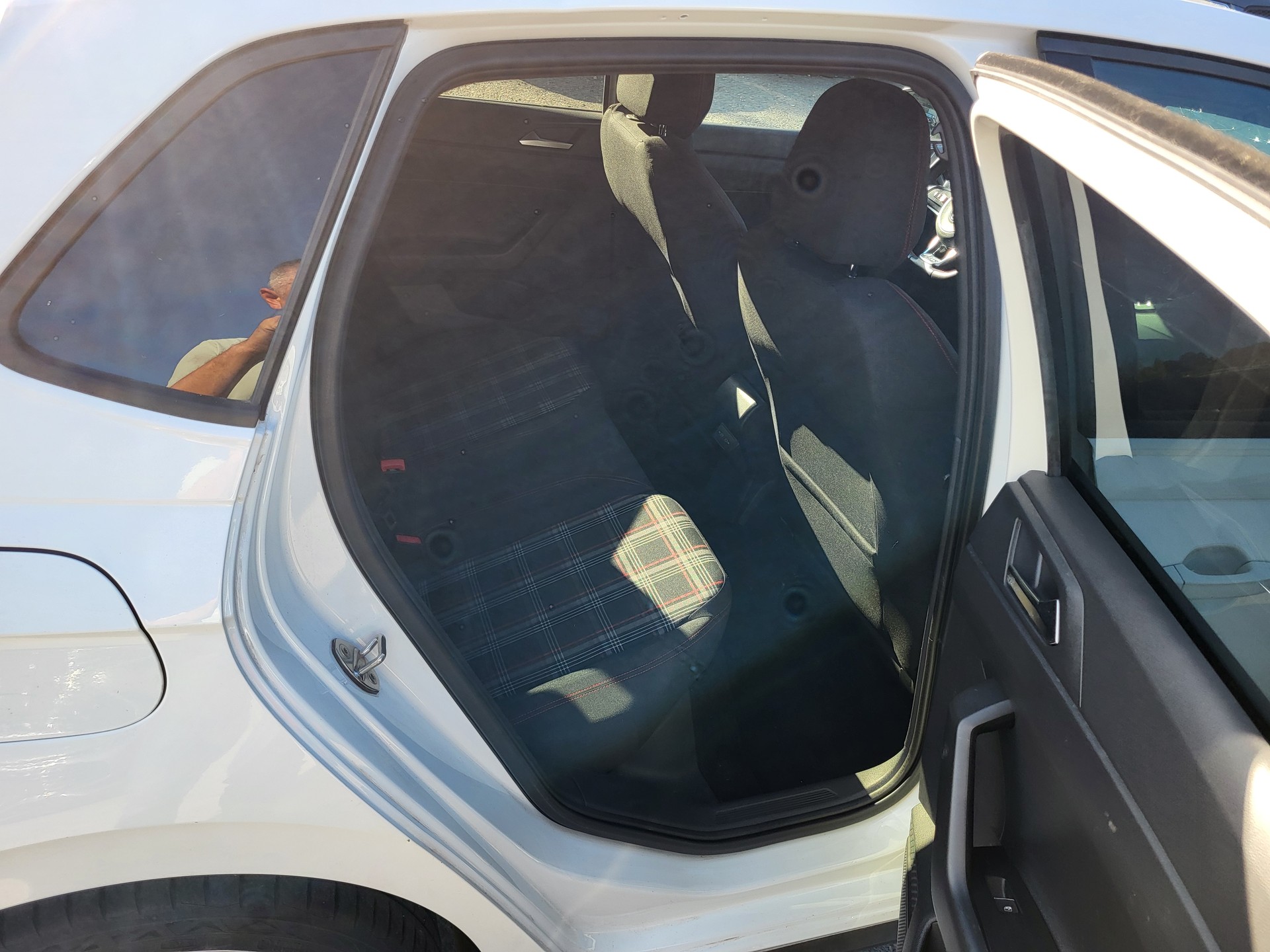 VW Polo 2.0 TSI GTI DSG-image-9